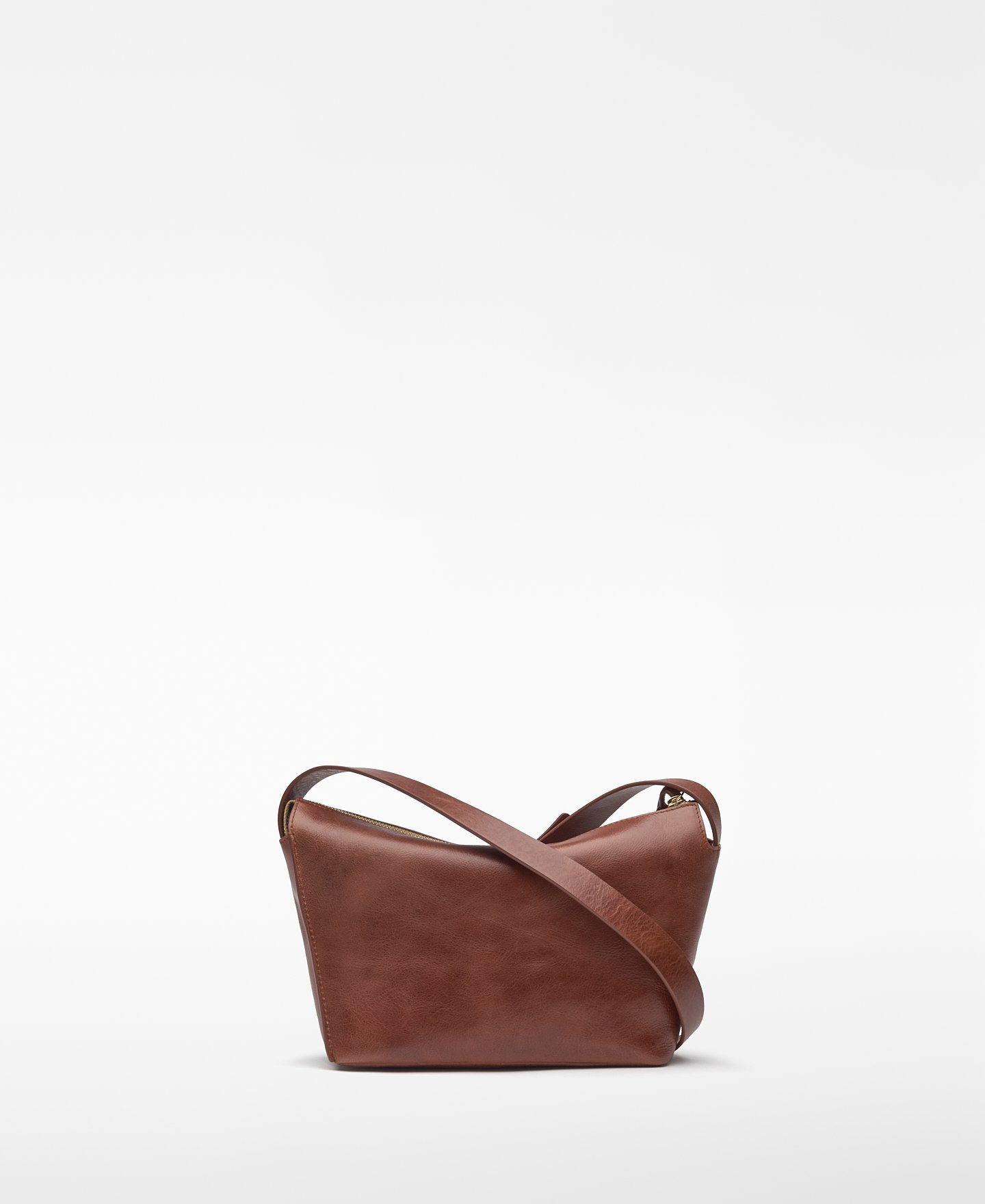 Orión medium crossbody woman image number 1