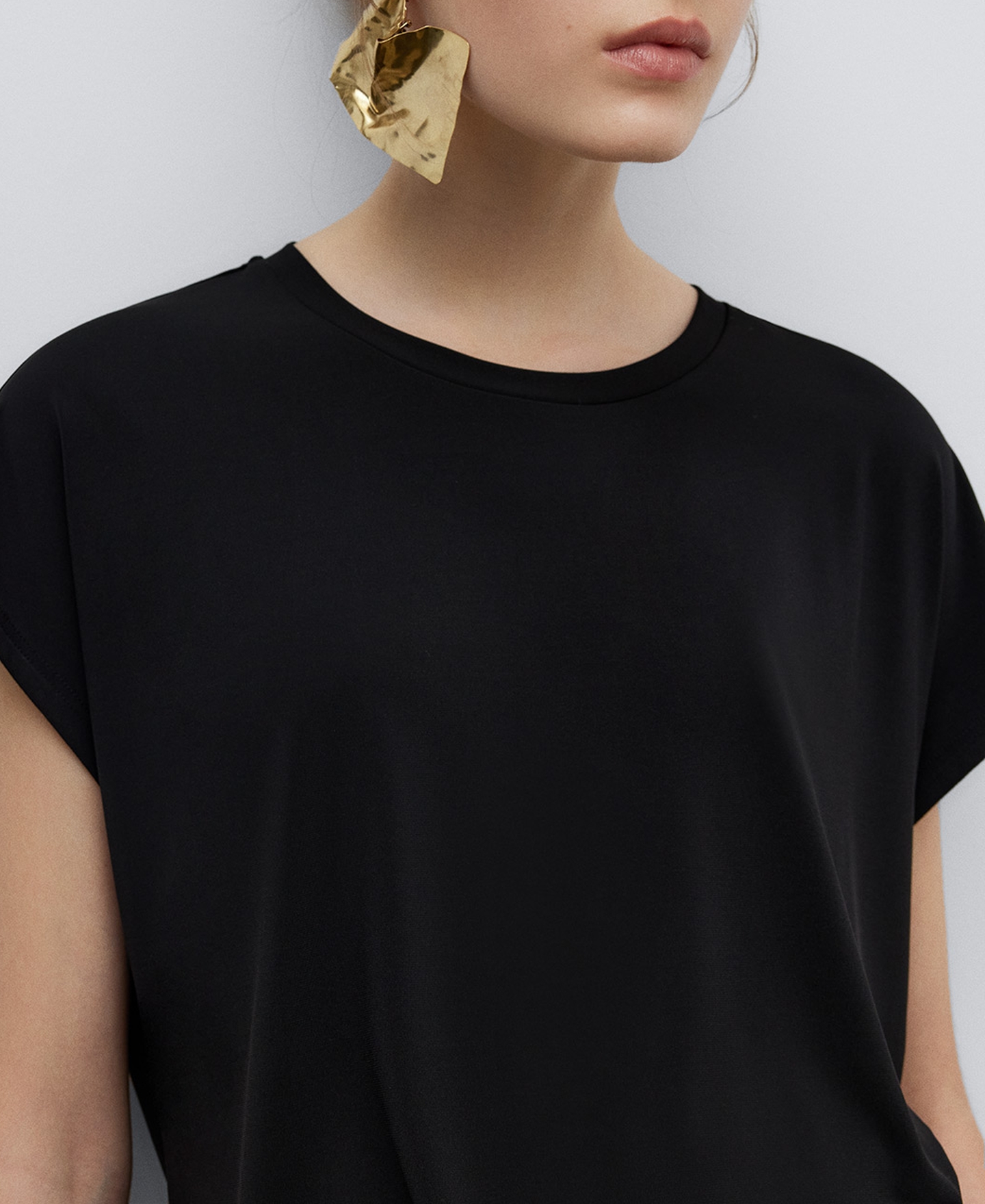 Navy blue midi dress image number 2