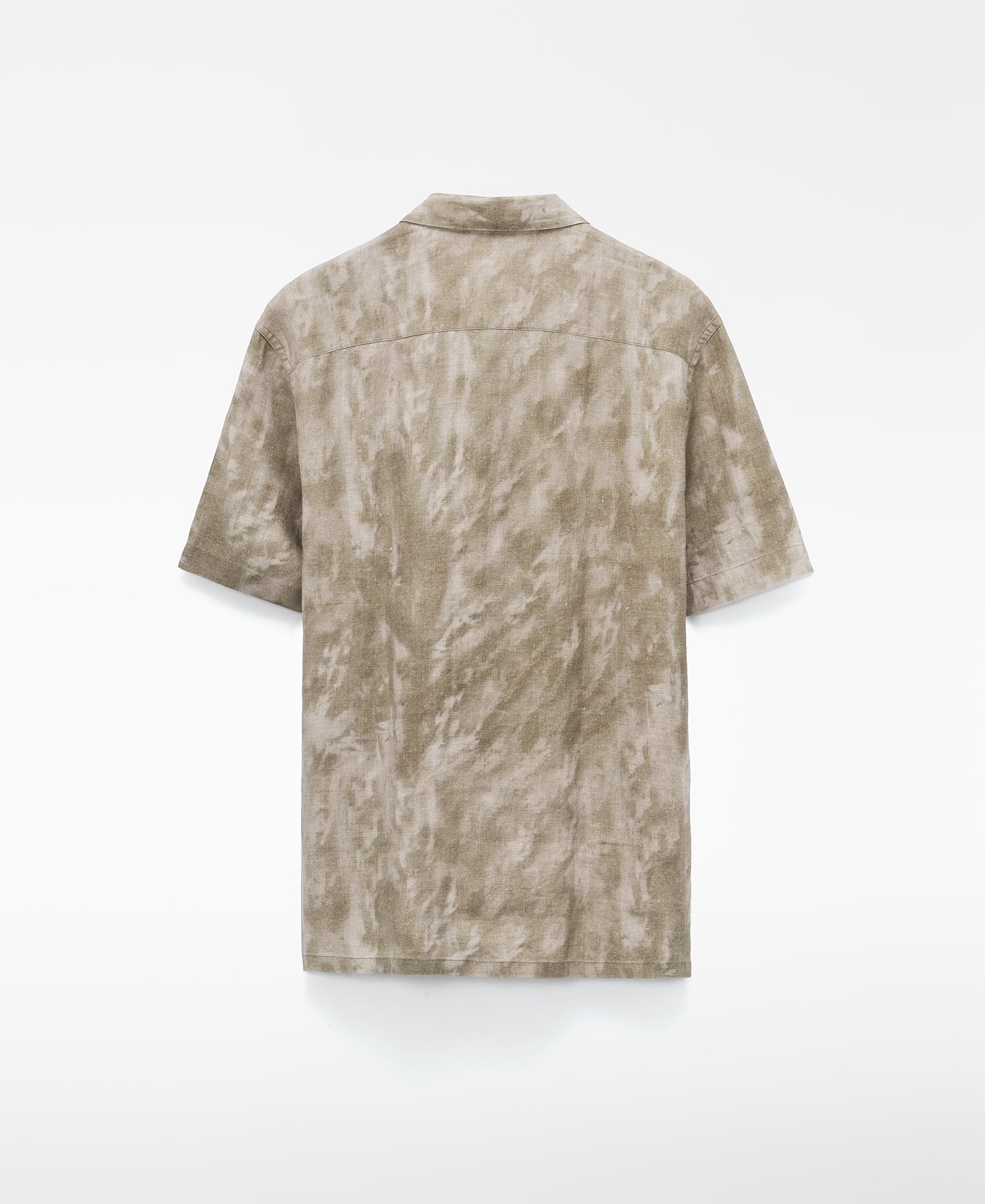 Camisa regular fit tie dye lino europeo image number 5