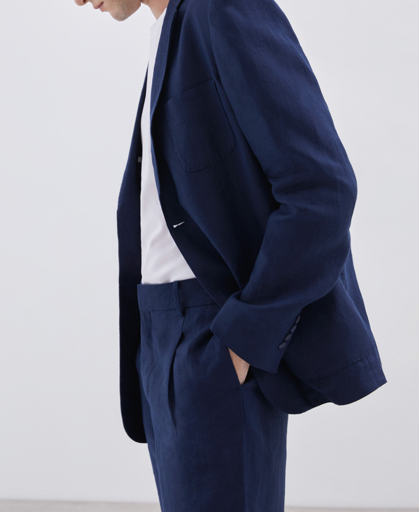 Chaqueta azul sastrería clásica image number 0