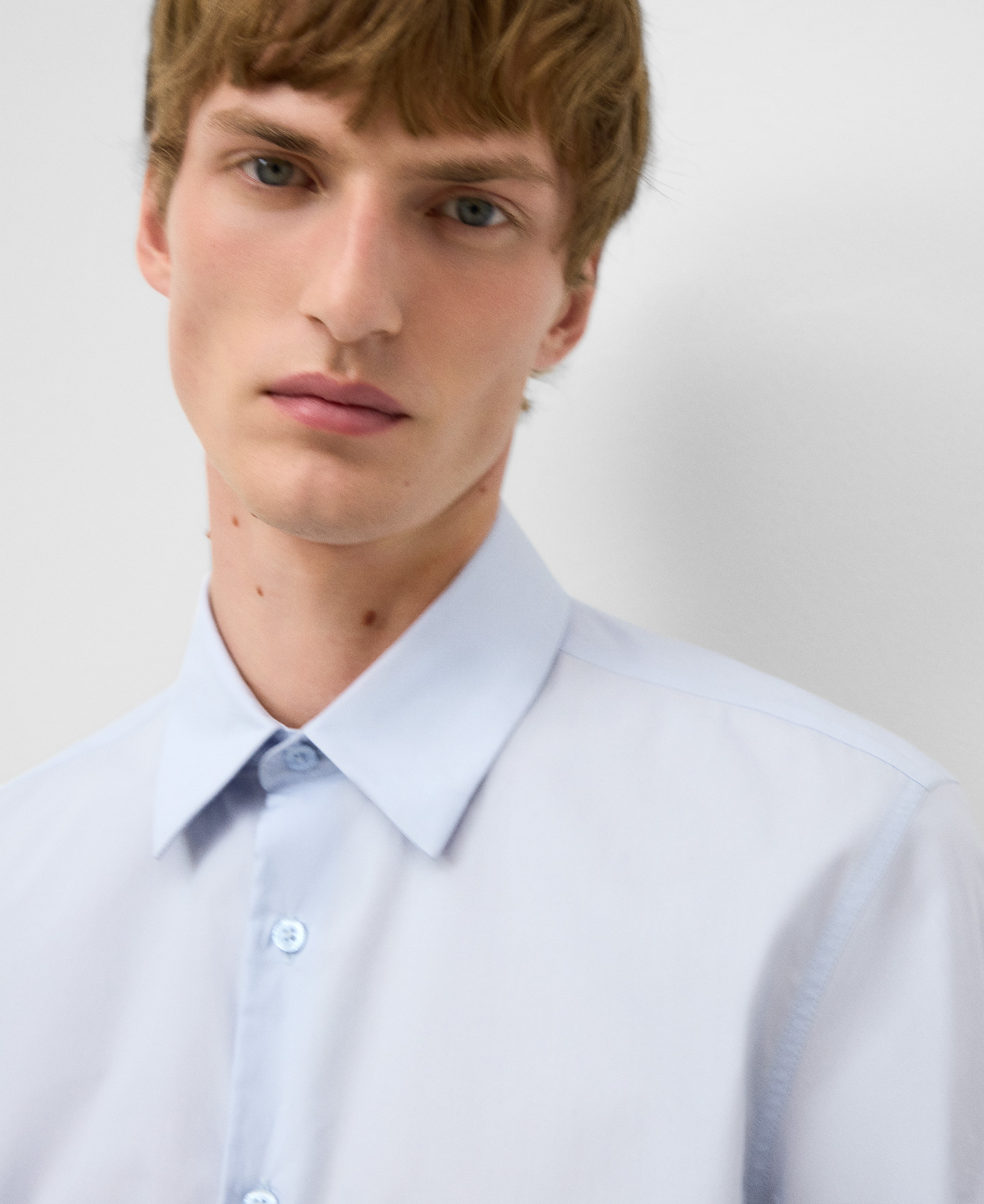 Regular fit spread collar shirt man image number 3