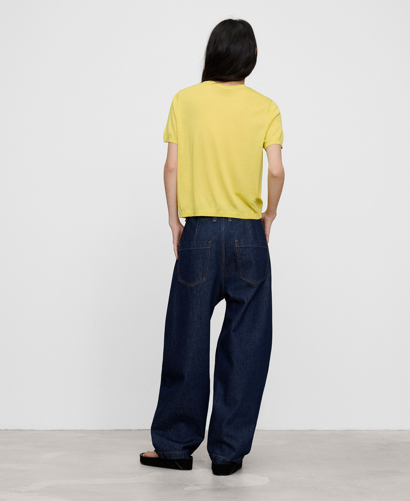 Merino wool knit short sleeve sweater image number 2