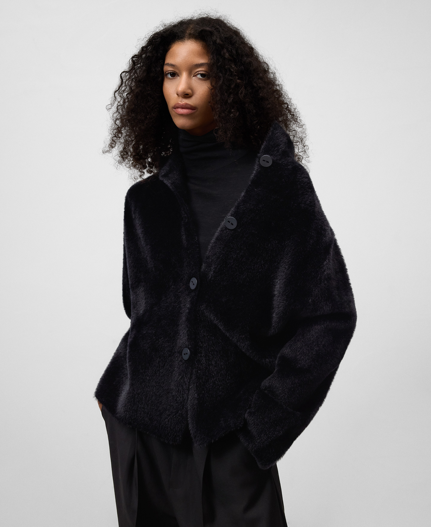 Fuzzy knit jacket woman image number 0