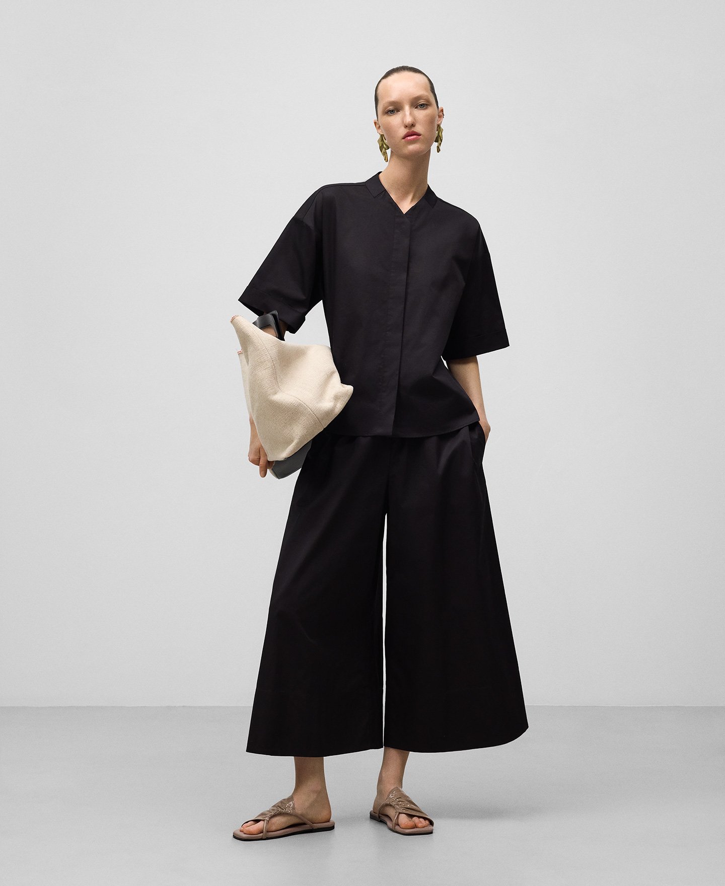Cotton wide leg trousers woman image number 1