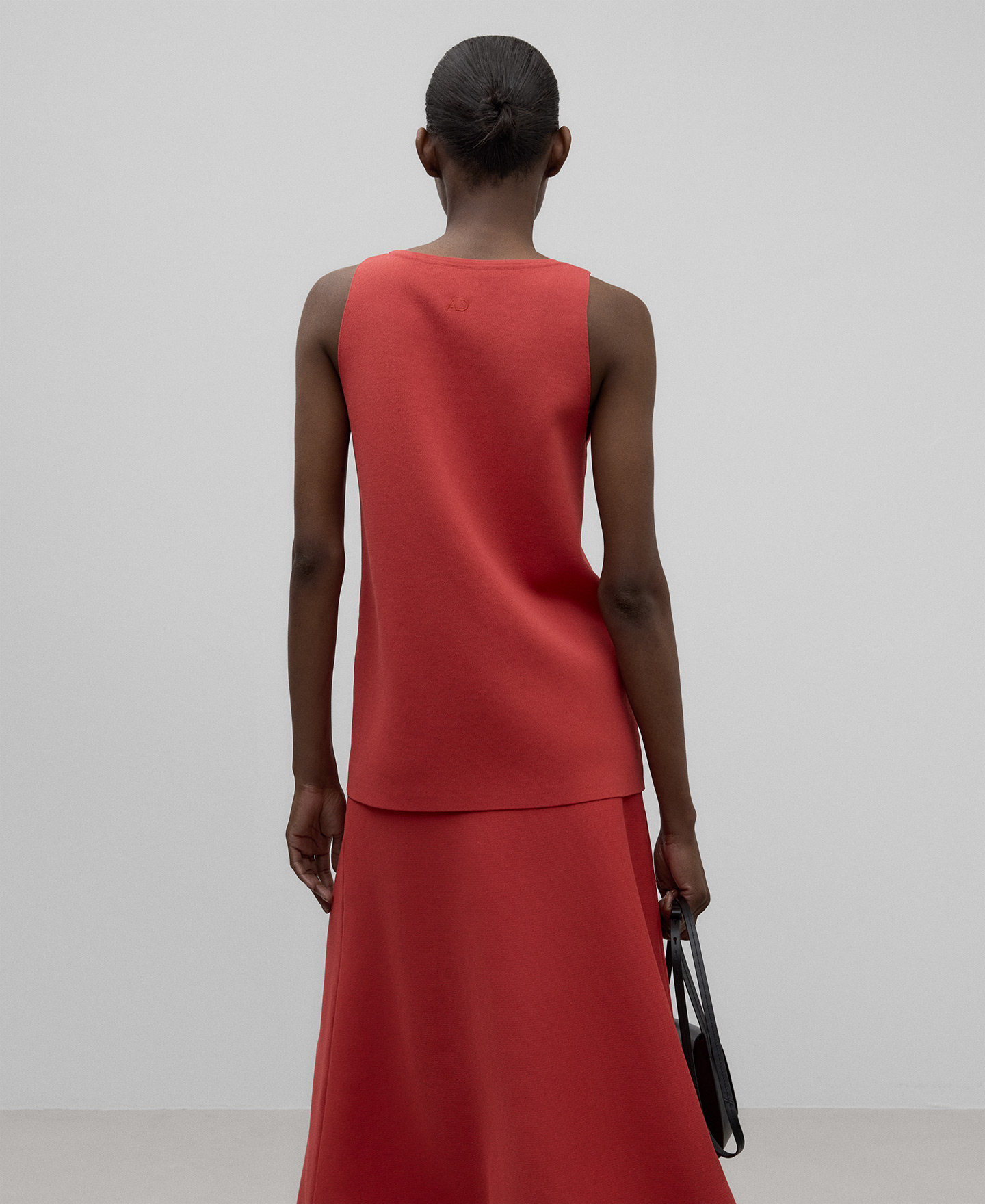 Sleeveless knit top woman image number 2