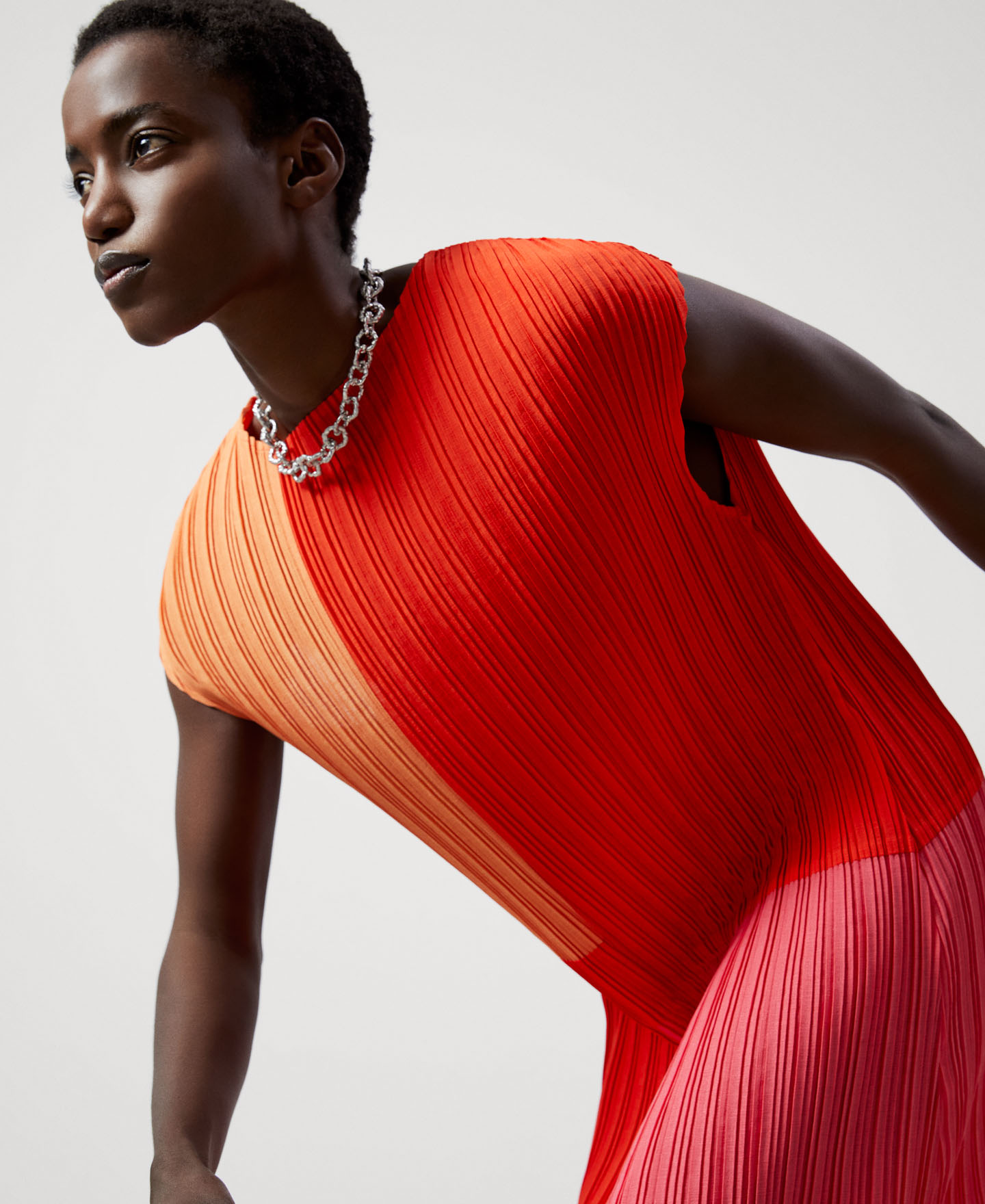Tricolor straight dress in crinkle image number 3