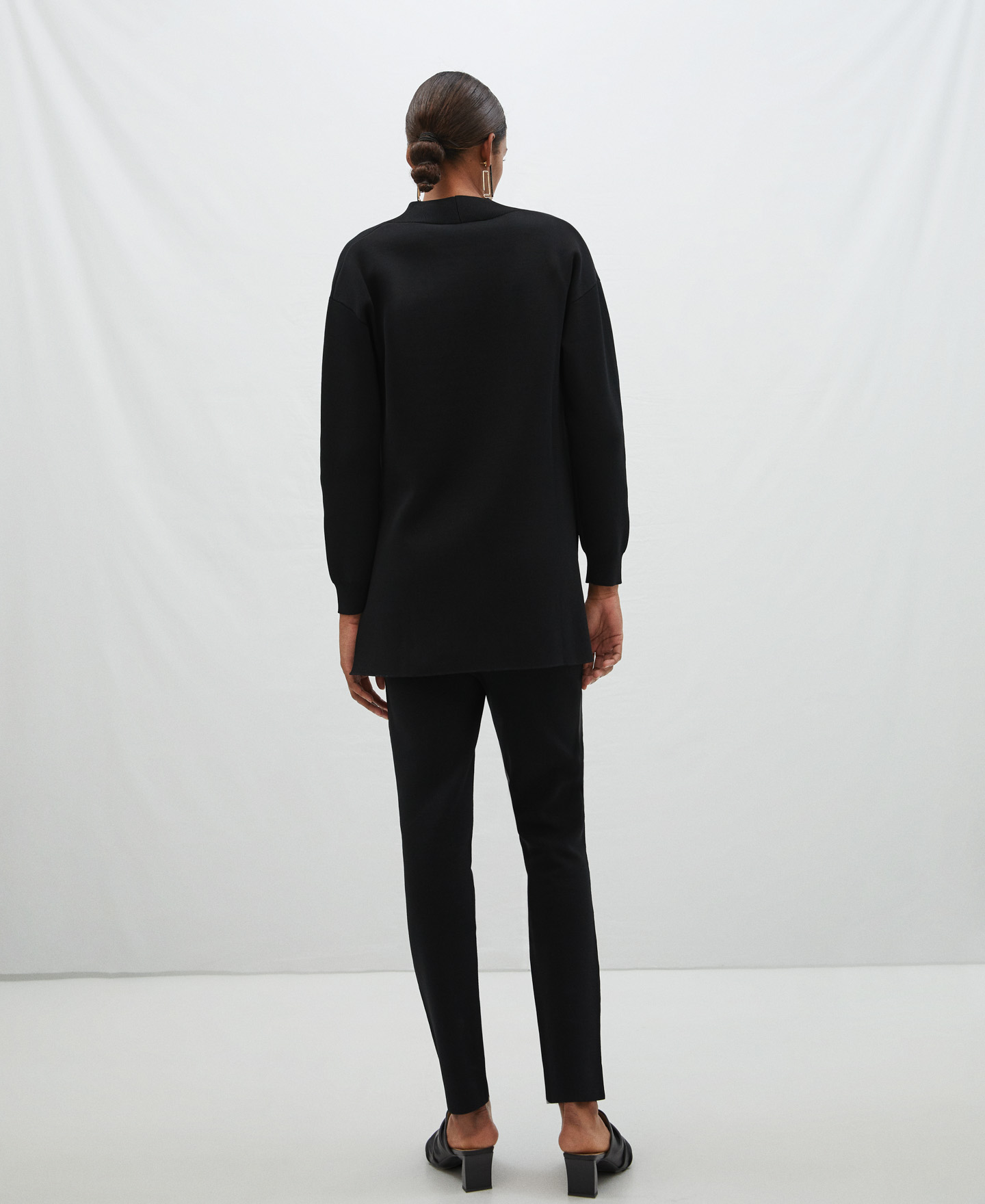 V-neck cerrojillo knit tunic image number 2