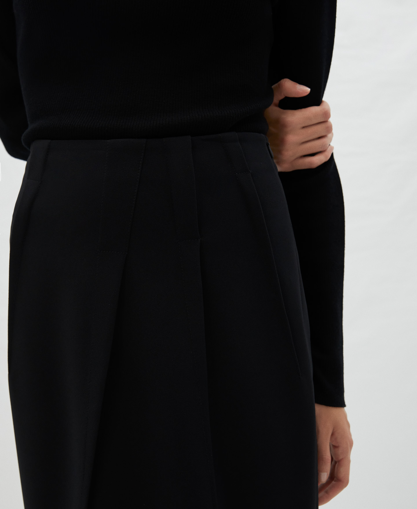 Tube skirt with darts image number 3