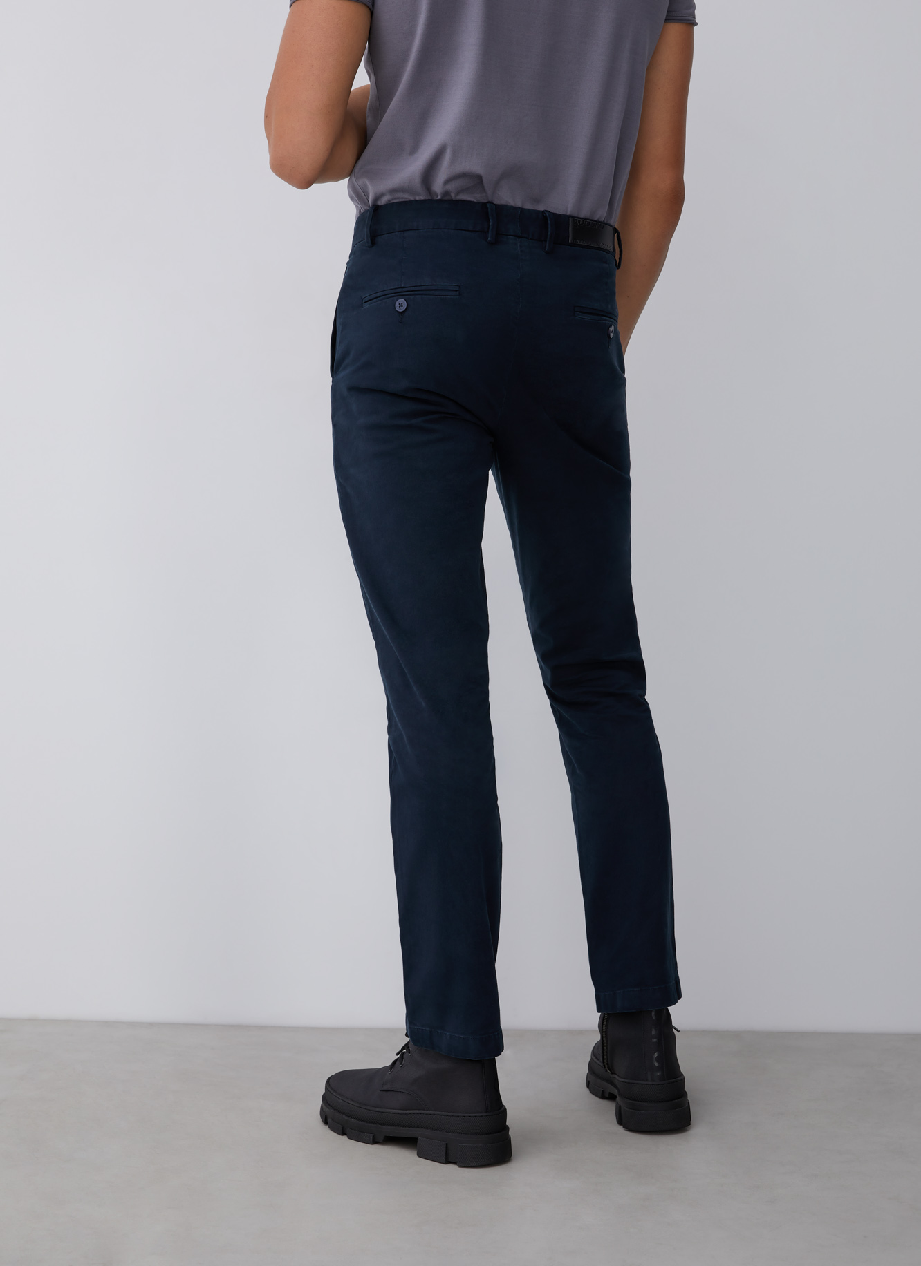 Elastic cotton chino trousers image number 1