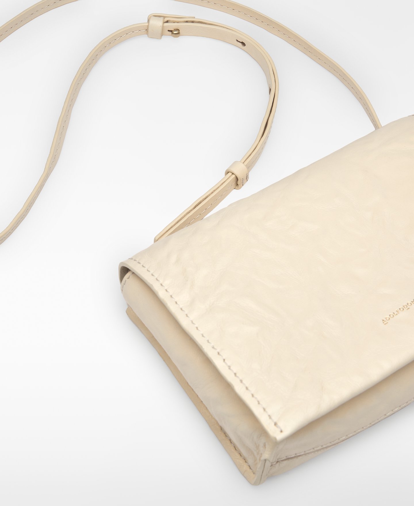 Ori&oacute;n washed leather crossbody image number 3