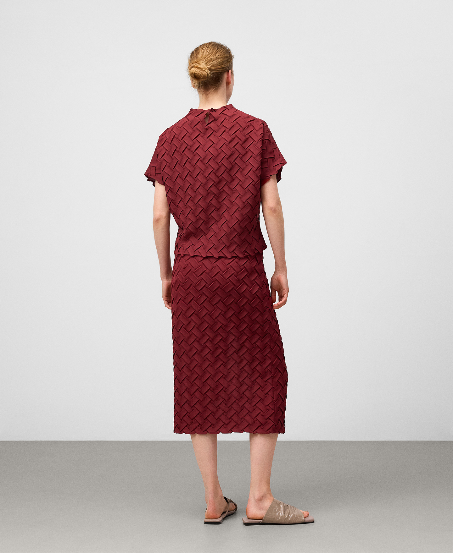 Braided fabric top woman image number 2