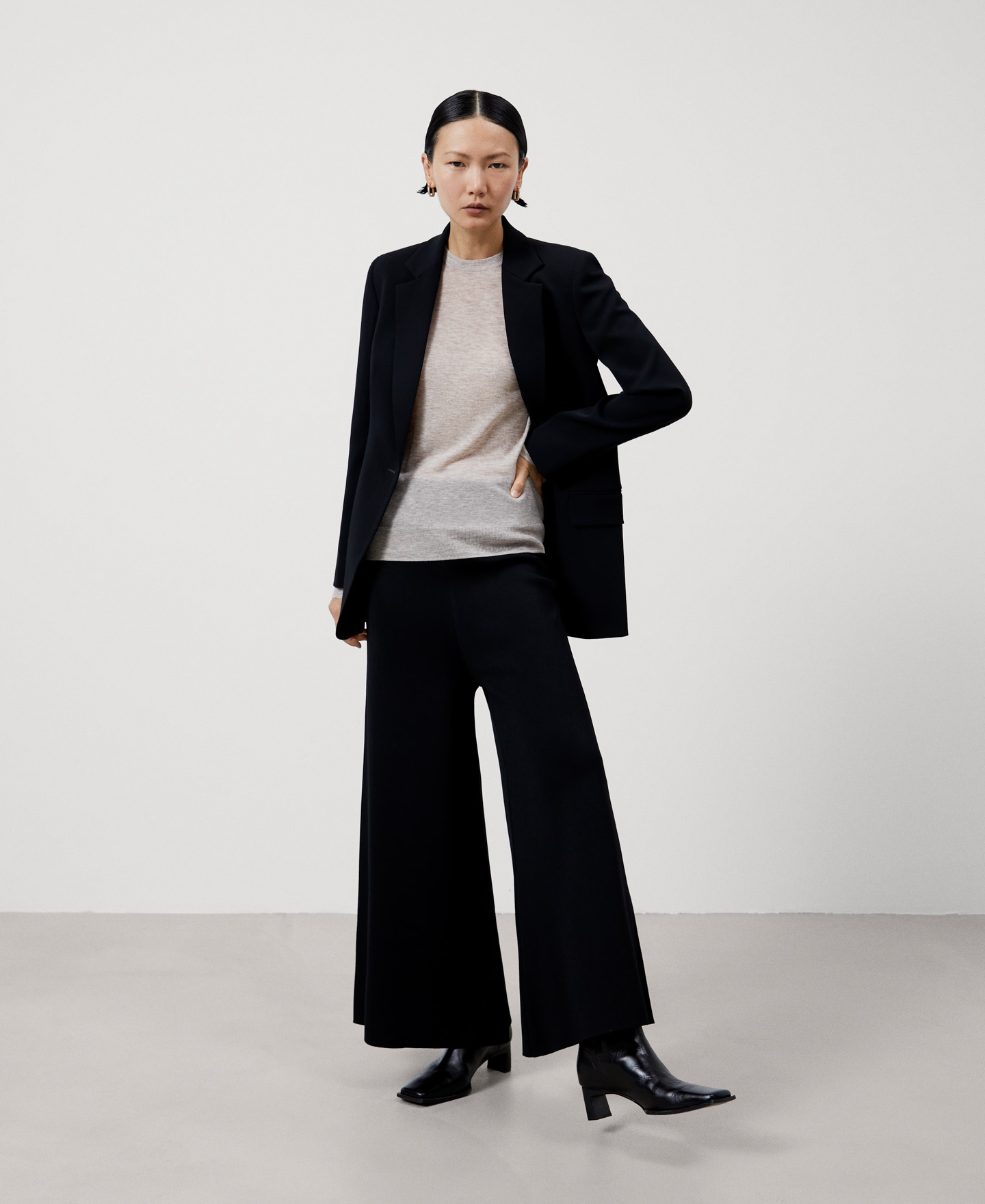 Merino wool crew neck sweater image number 1