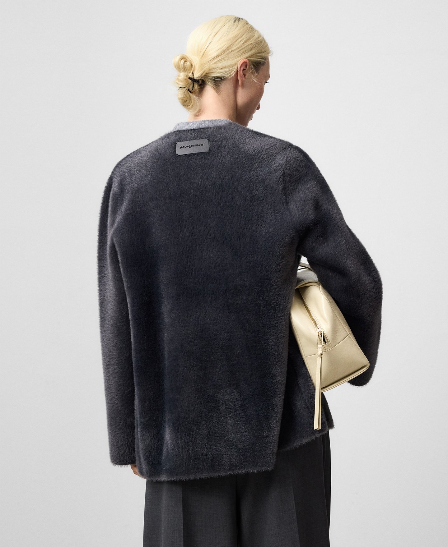 Chaqueta punto efecto pelo mujer image number 2