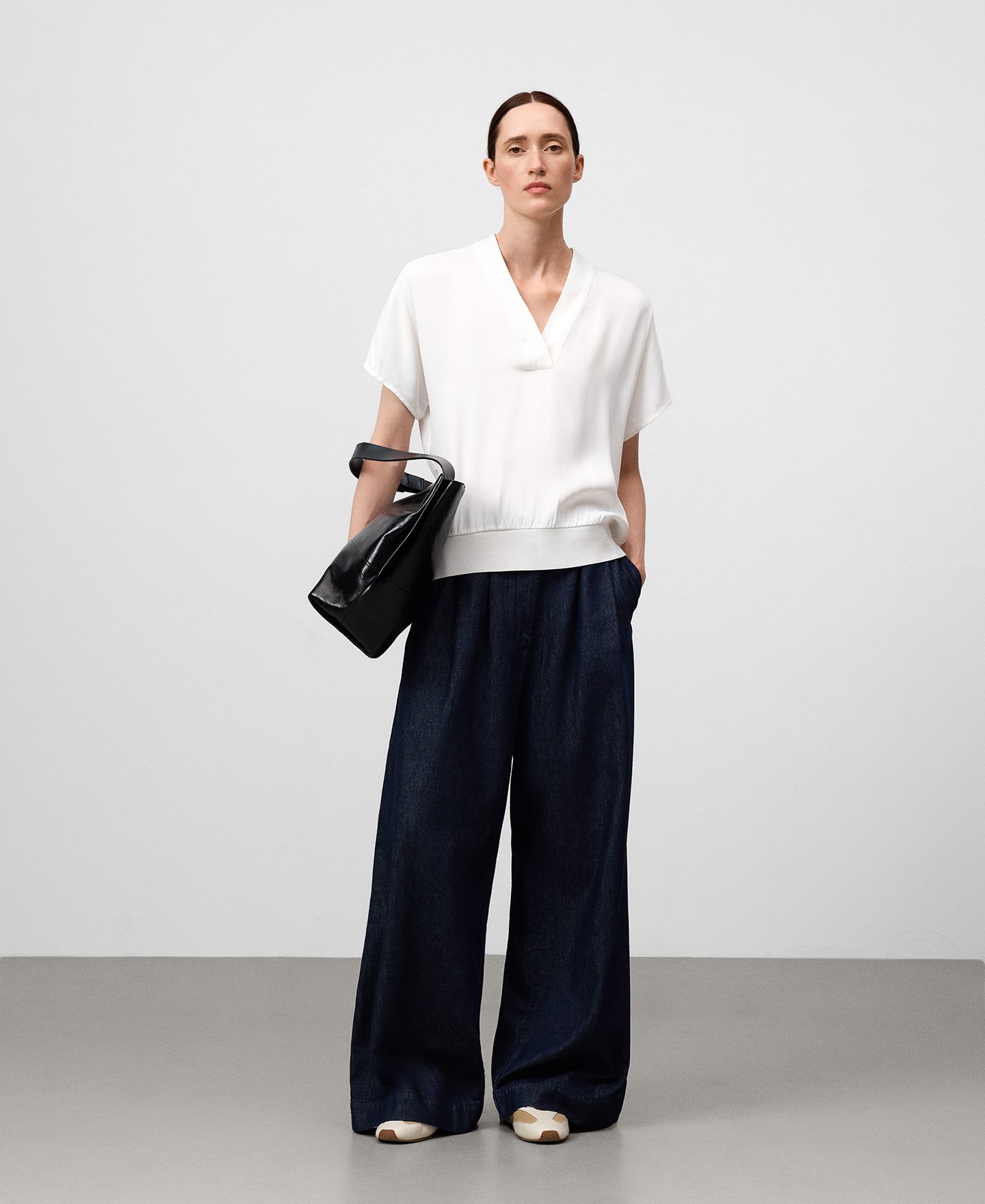 Double-fabric V-neckline top woman image number 1