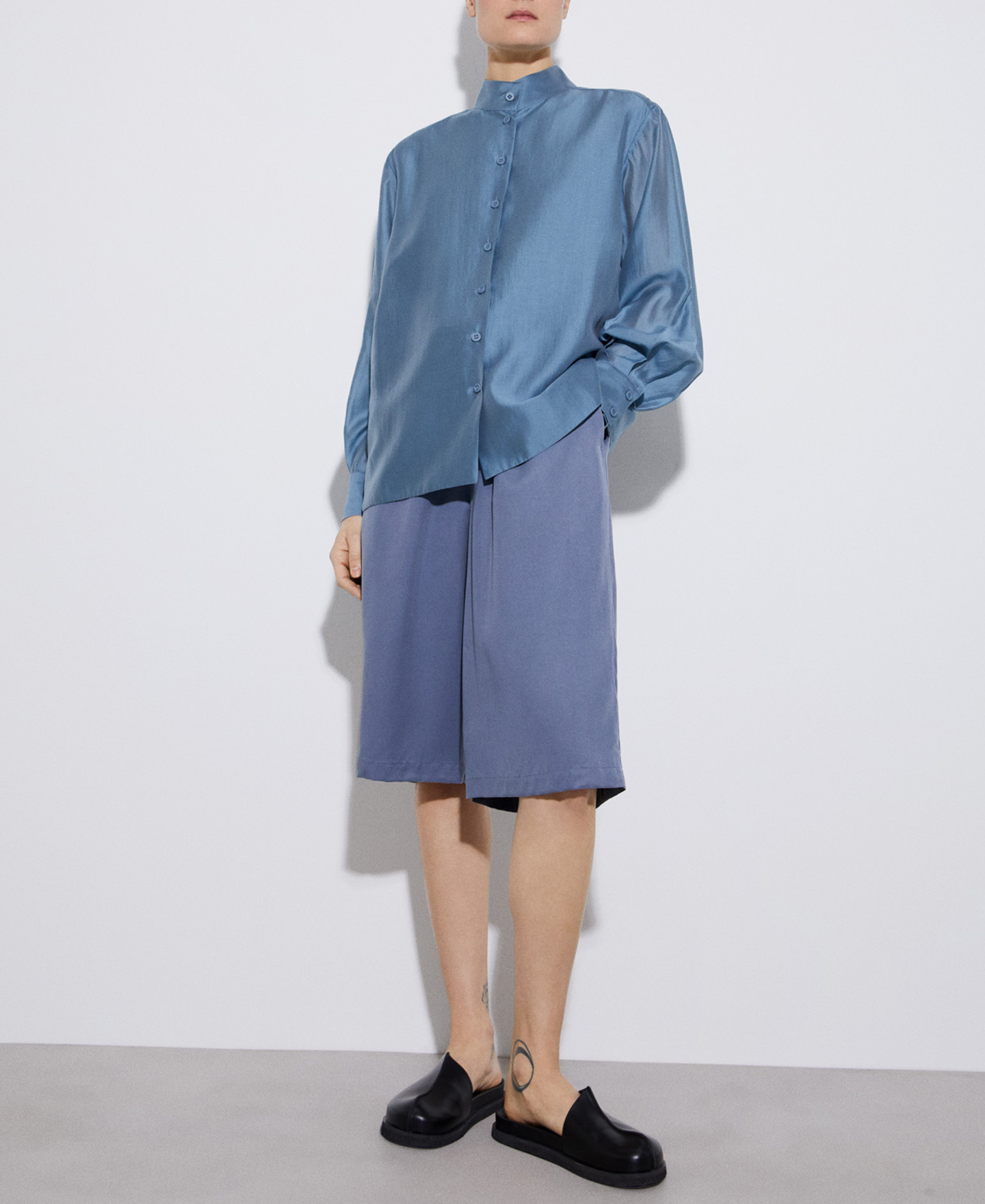 TENCEL™ lyocell Flowing Bermuda shorts image number 1