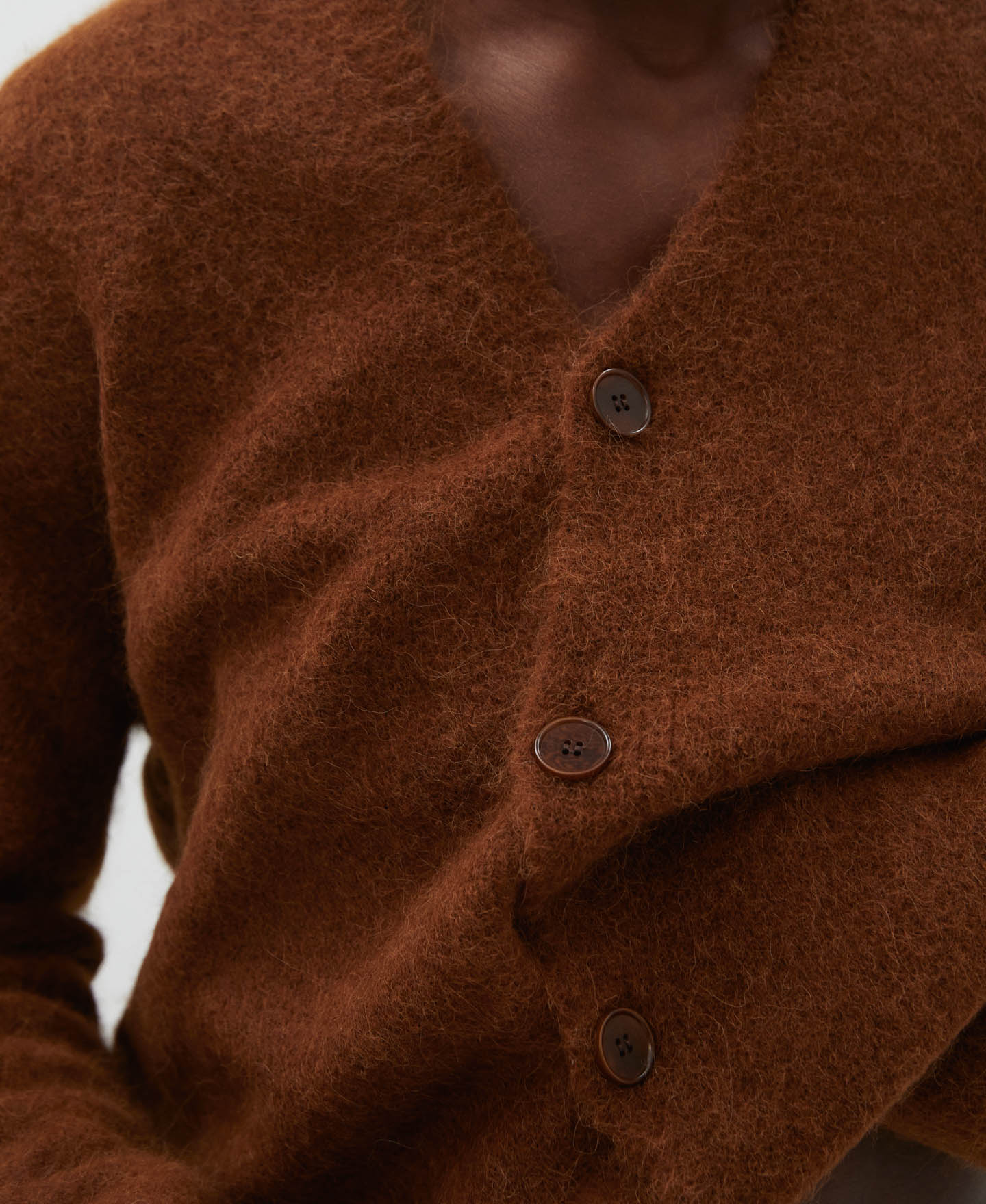 V-neck cardigan with buttons image number 3