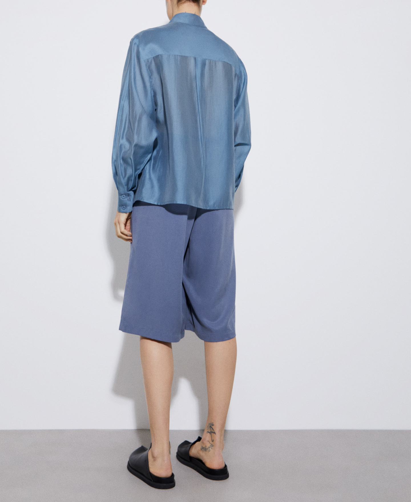 Blusa cuello Mao en lyocell responsable image number 2