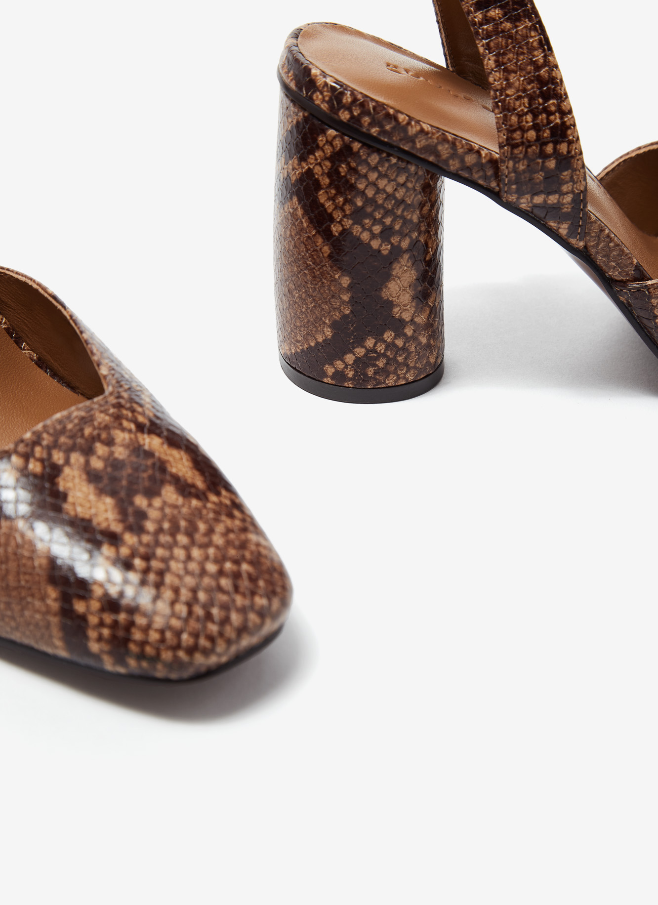 Leather open shoes with animal print image number 2