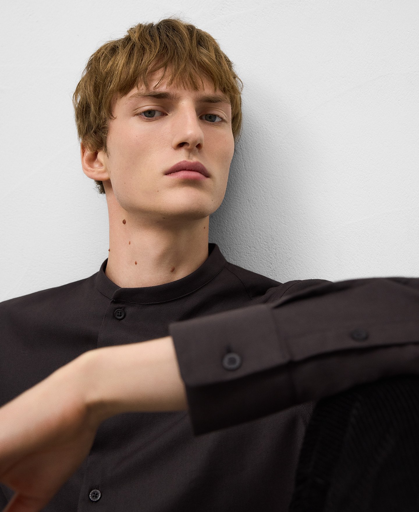 Regular fit Mandarin collar shirt man image number 3