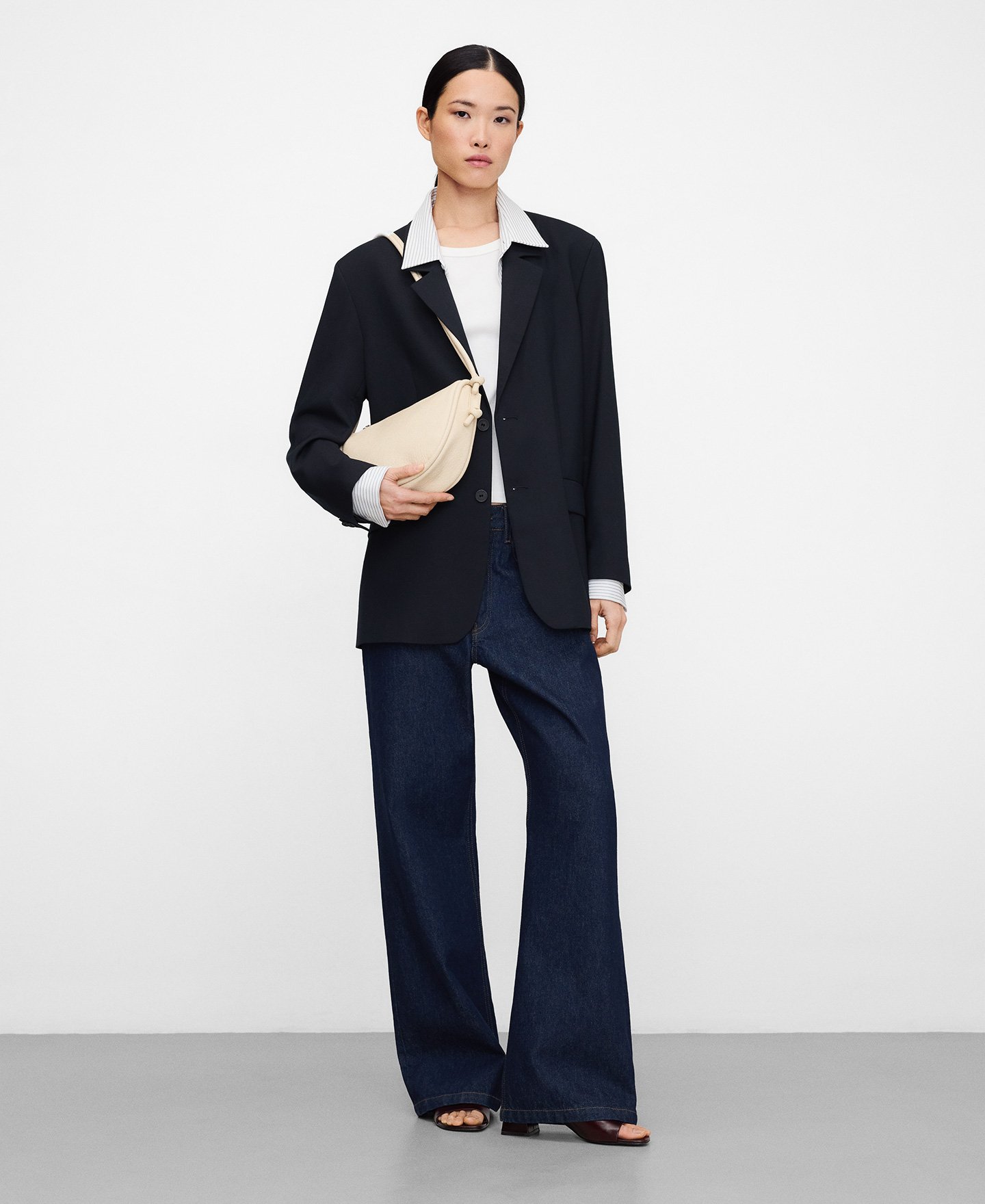 Luna medium crossbody image number 4