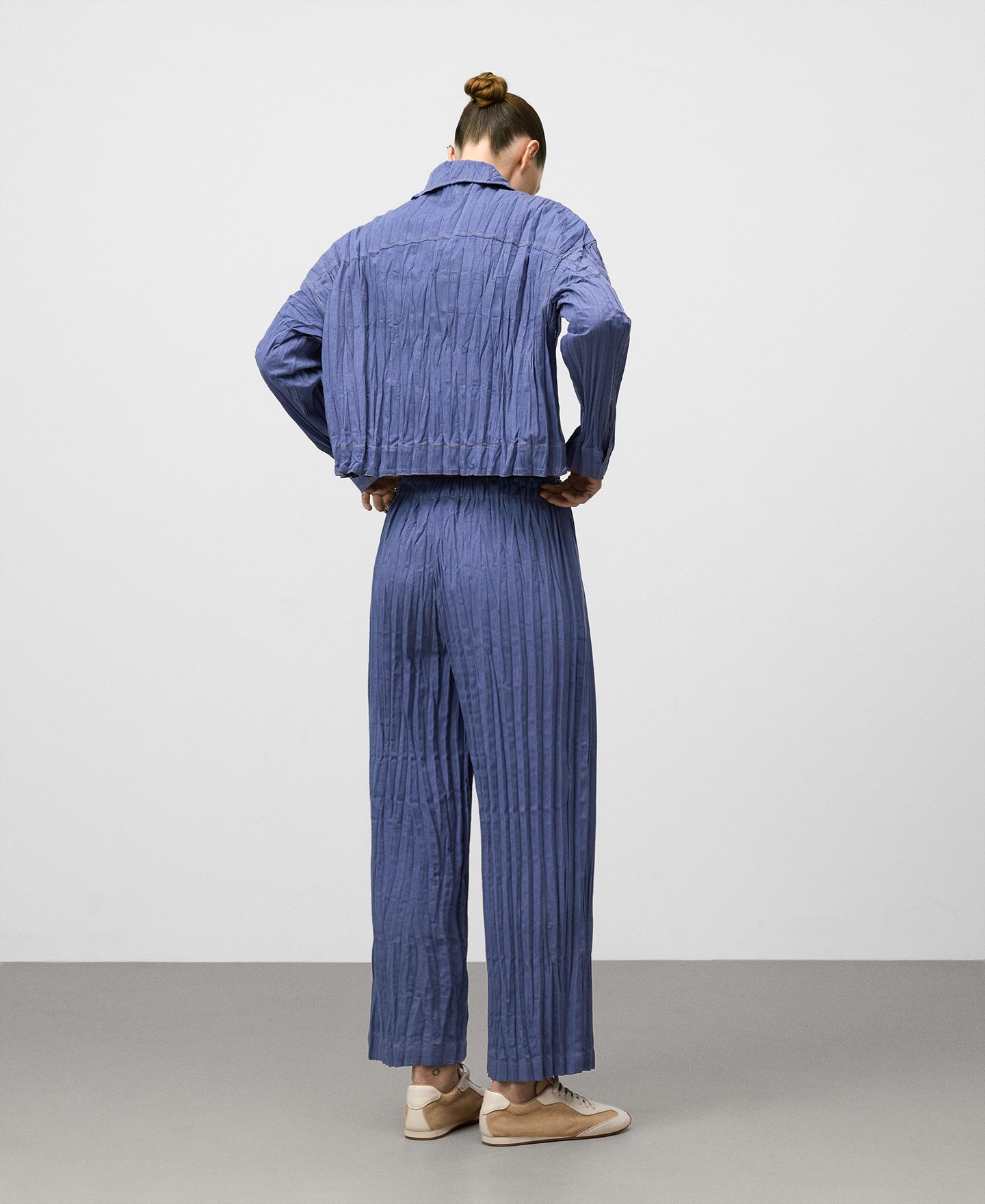 Crinkle shirt woman image number 2