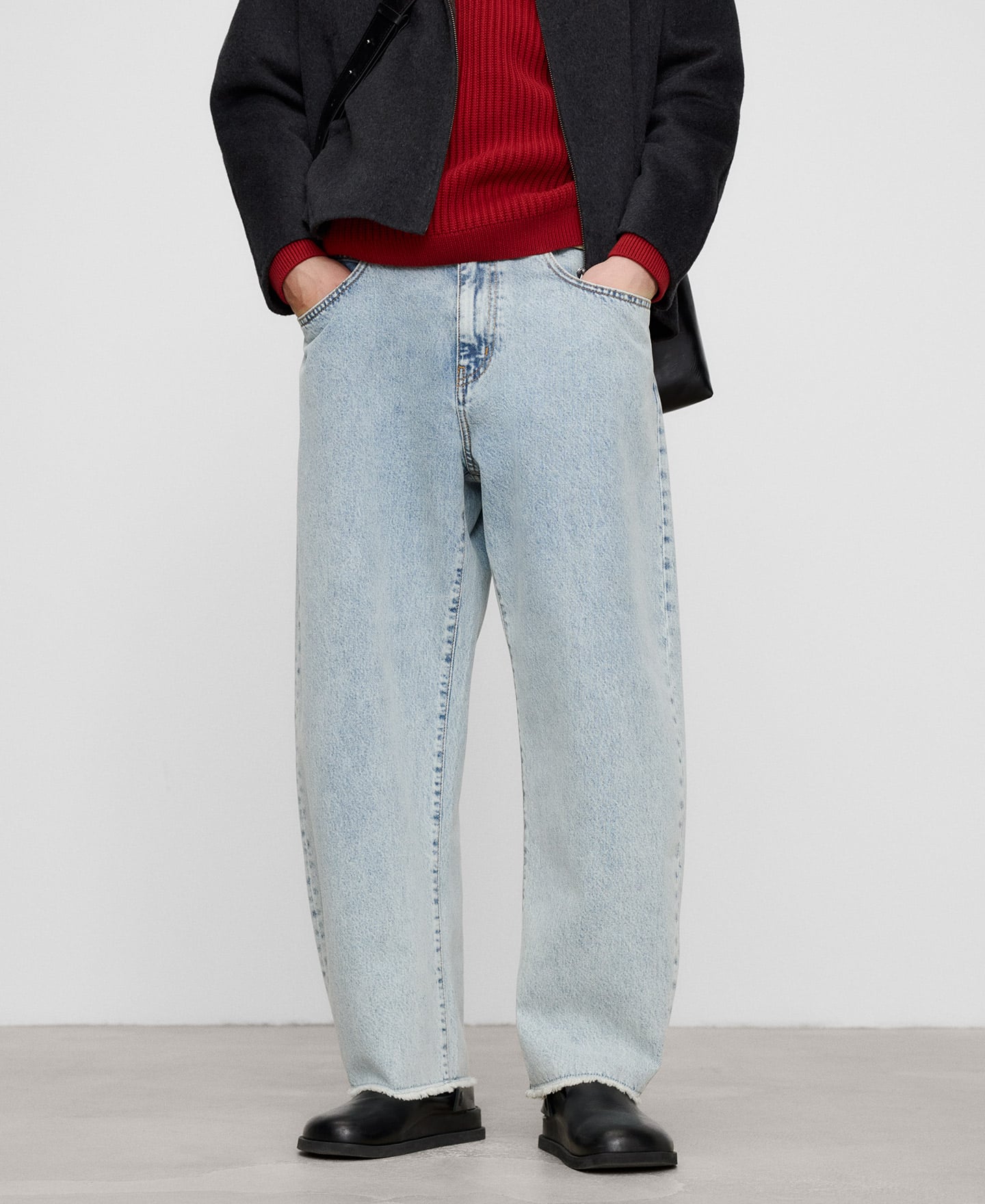 Frayed hem barrel fit denim trousers image number 0