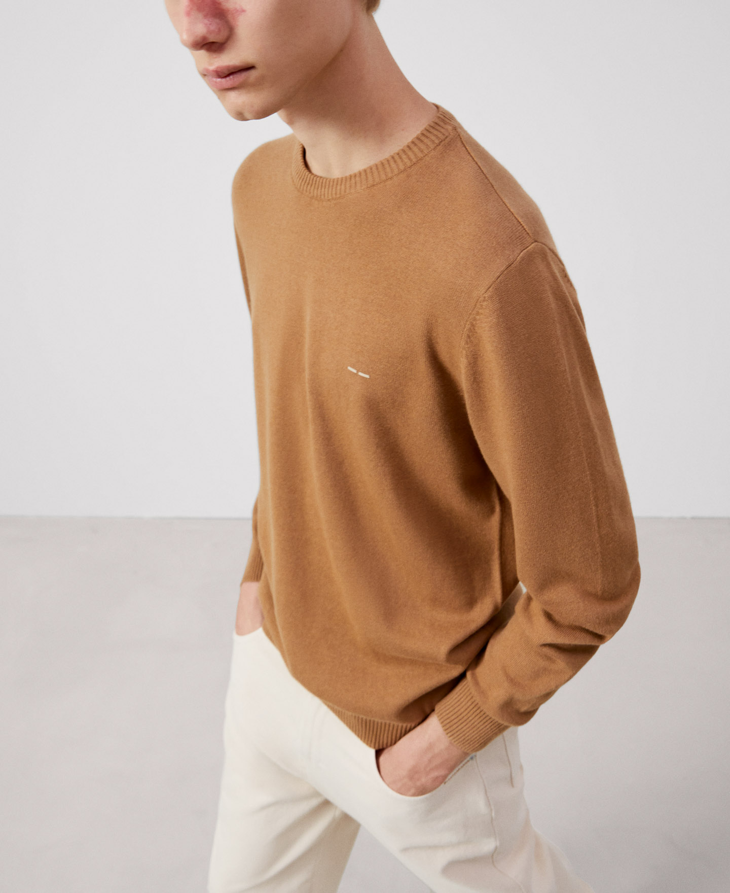 Cotton and wool sweater image number 3