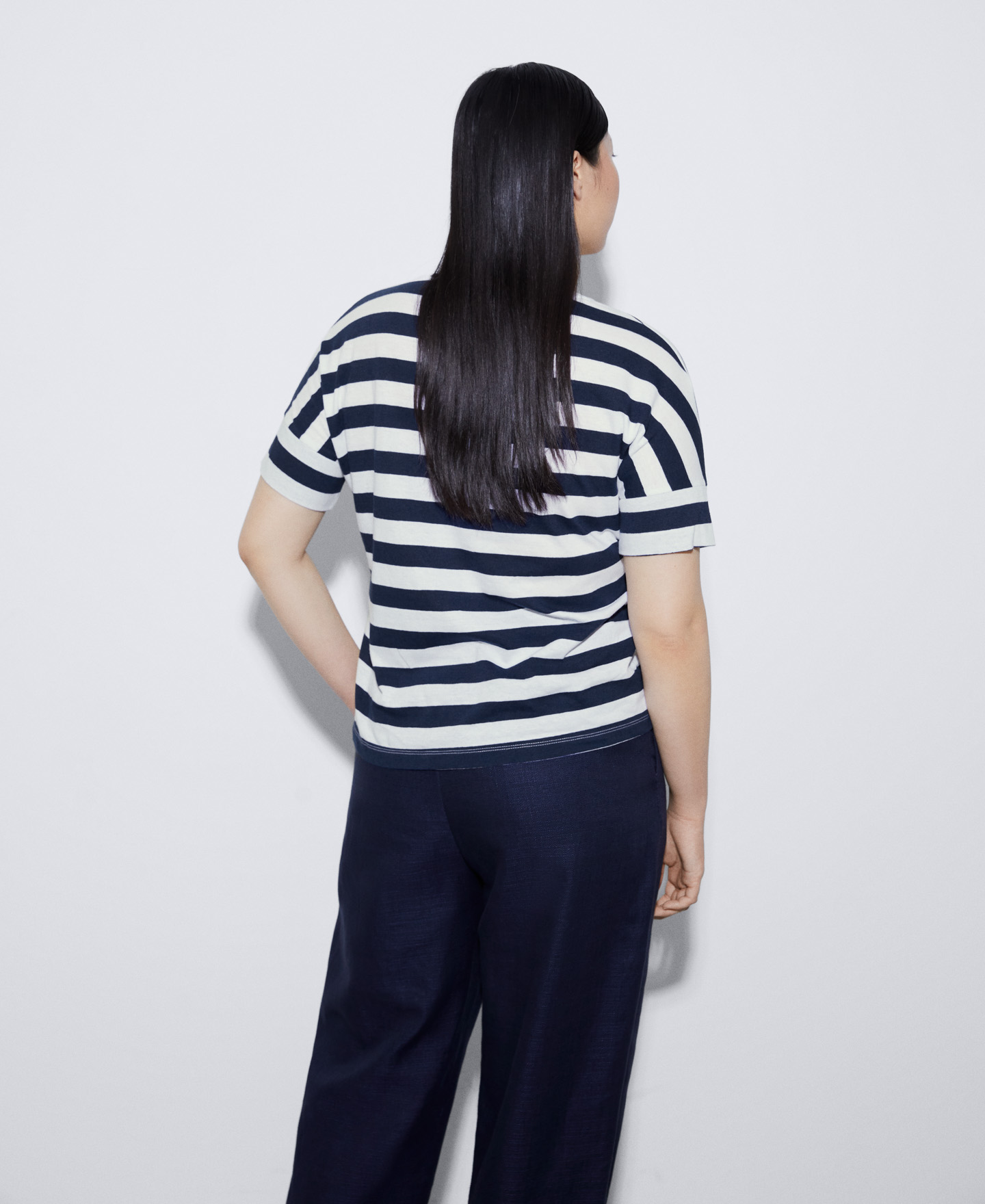 Striped T-shirt in organic cotton image number 2
