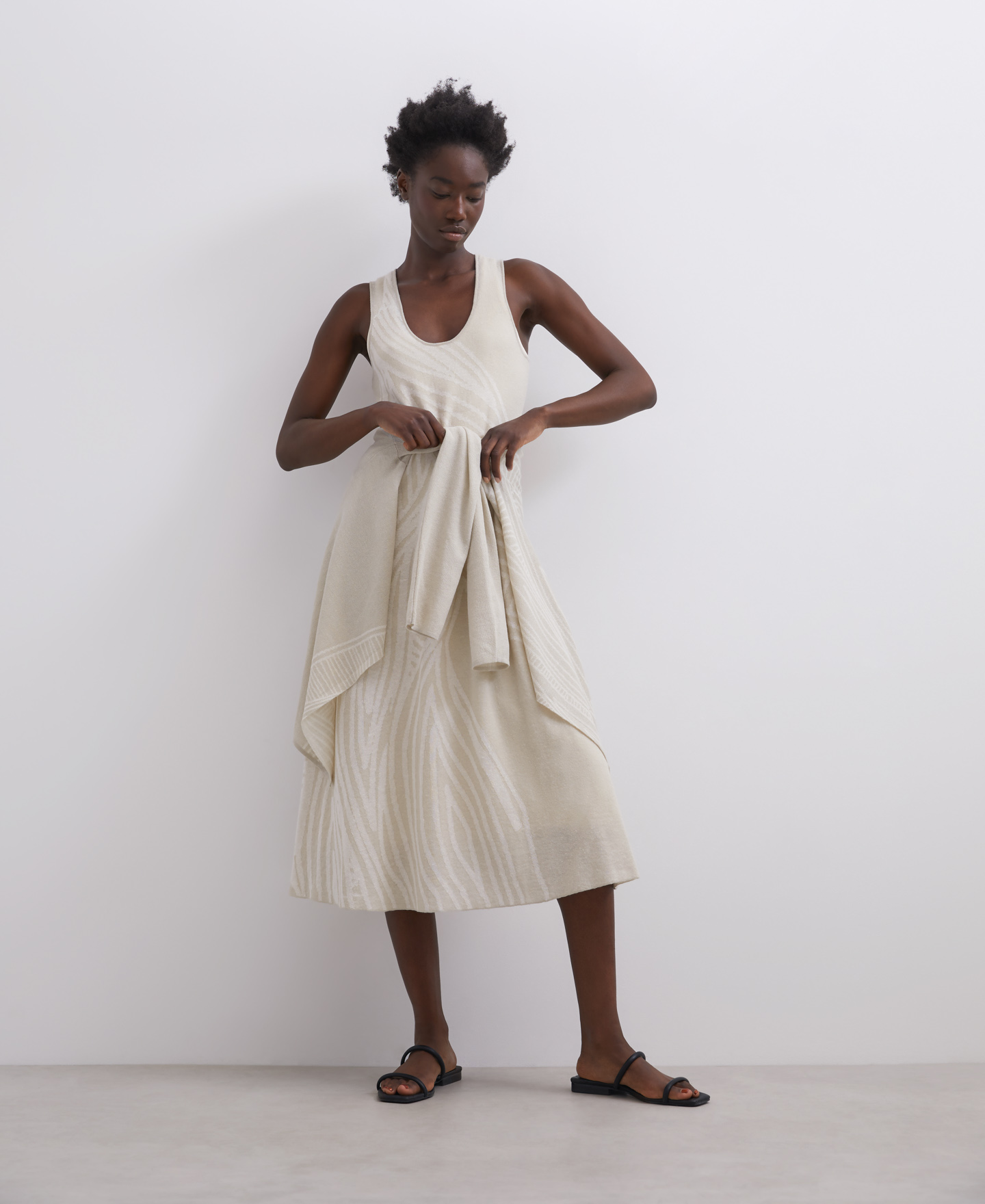 Two-colour jacquard dress image number 0
