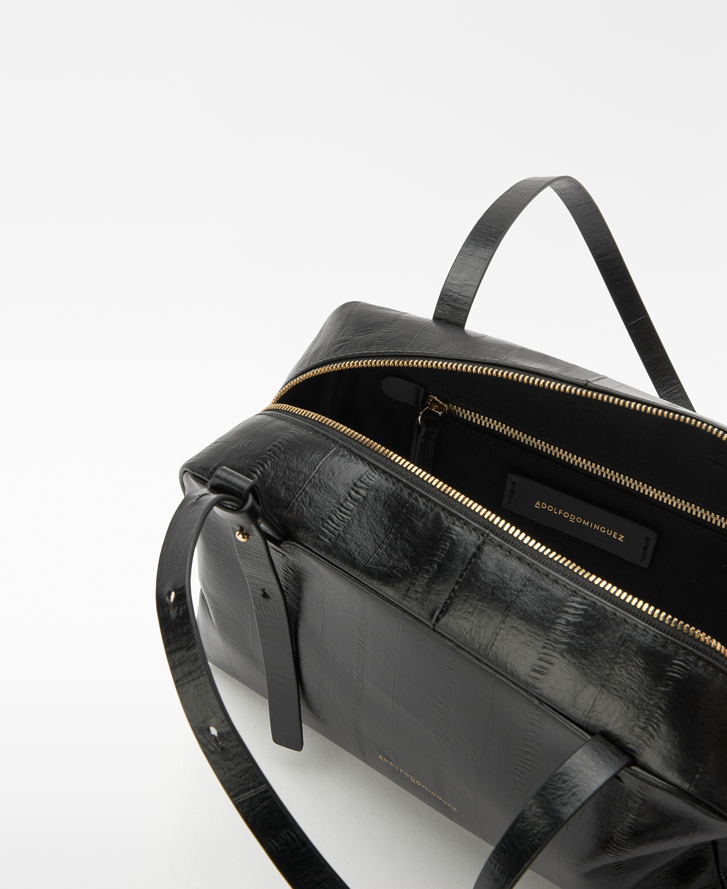 Ori&oacute;n eel-embossed bag image number 3
