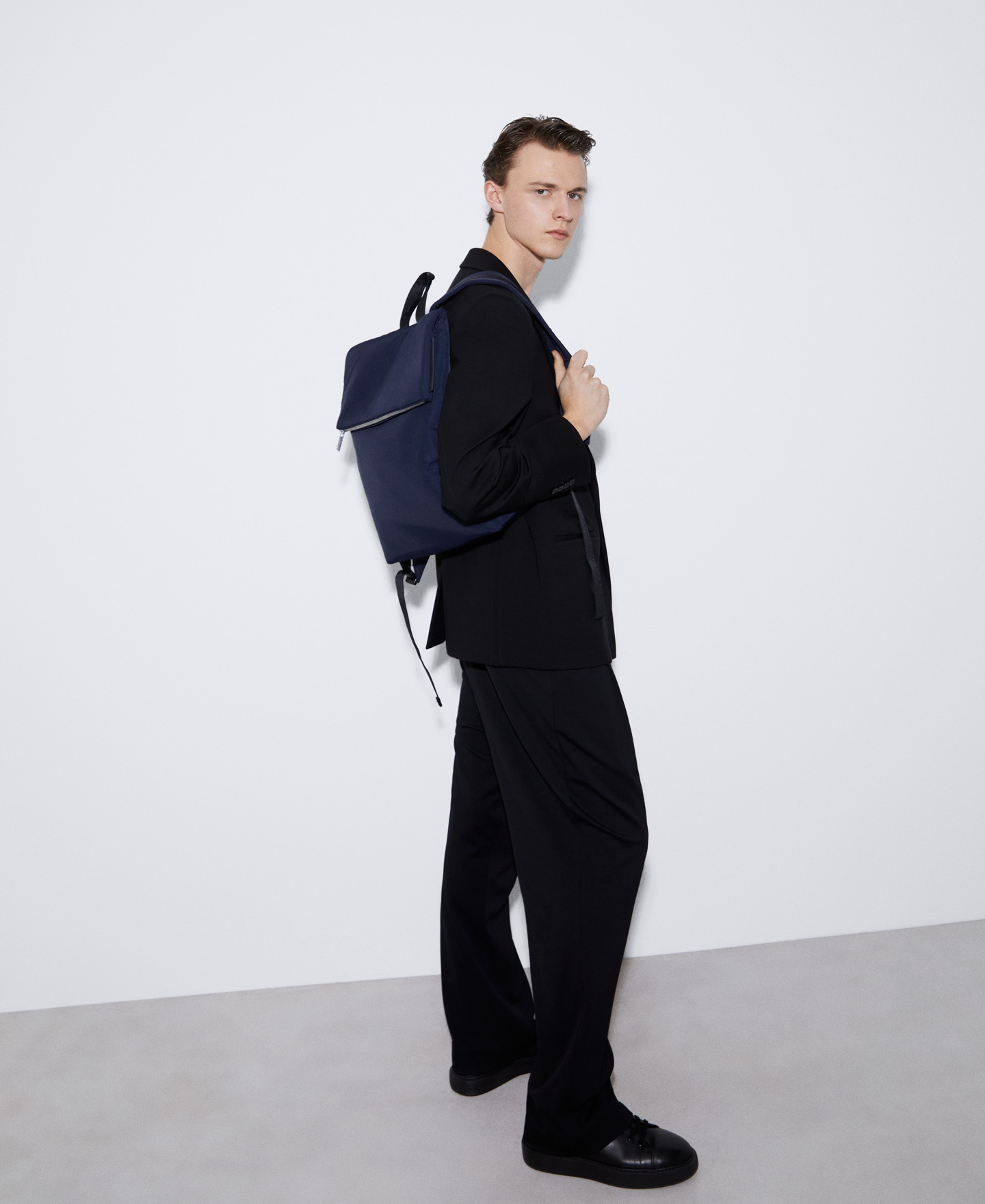 Rectangular recycled polyester backpack image number 5
