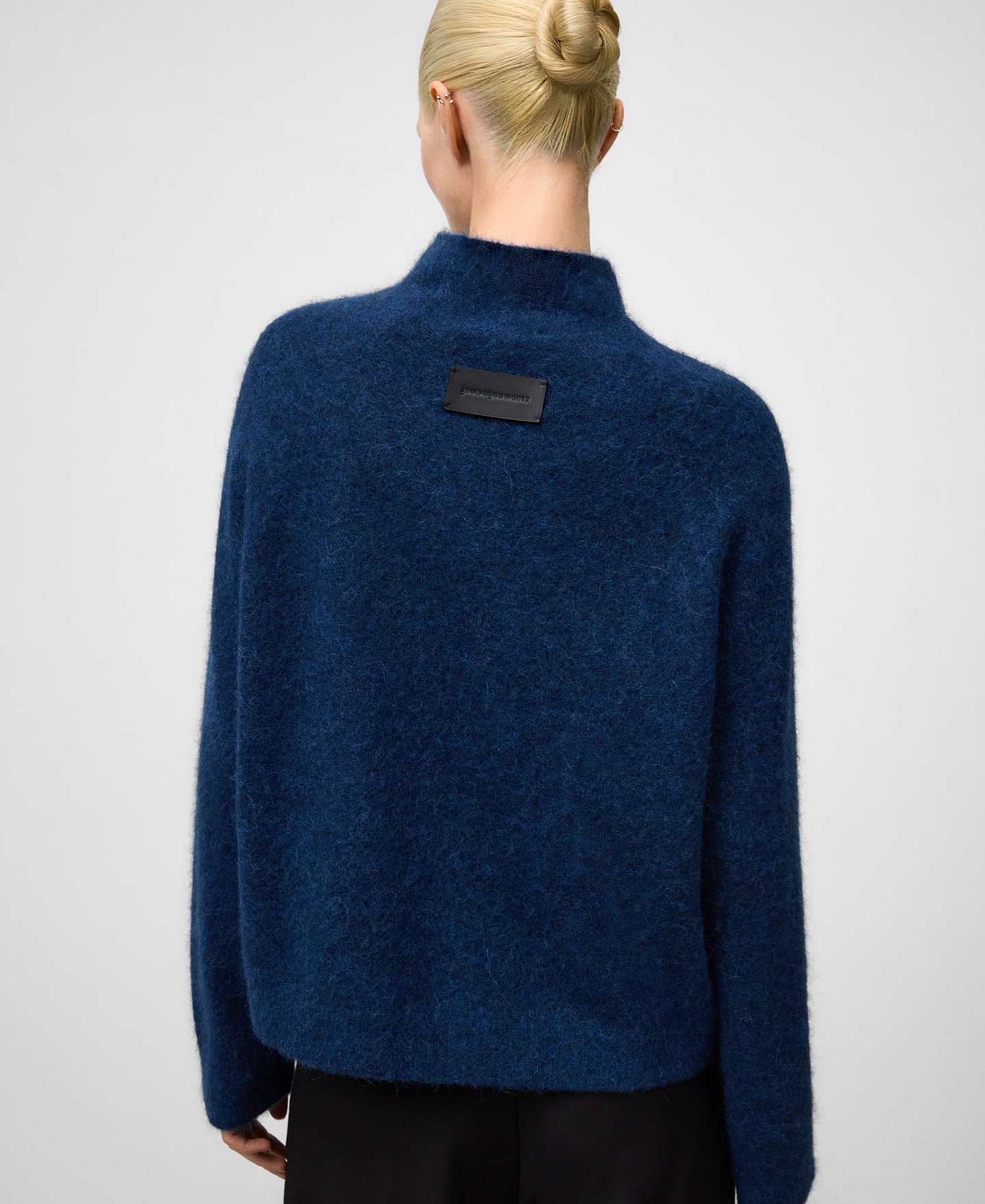 Jersey punto cuello chimenea mujer image number 2