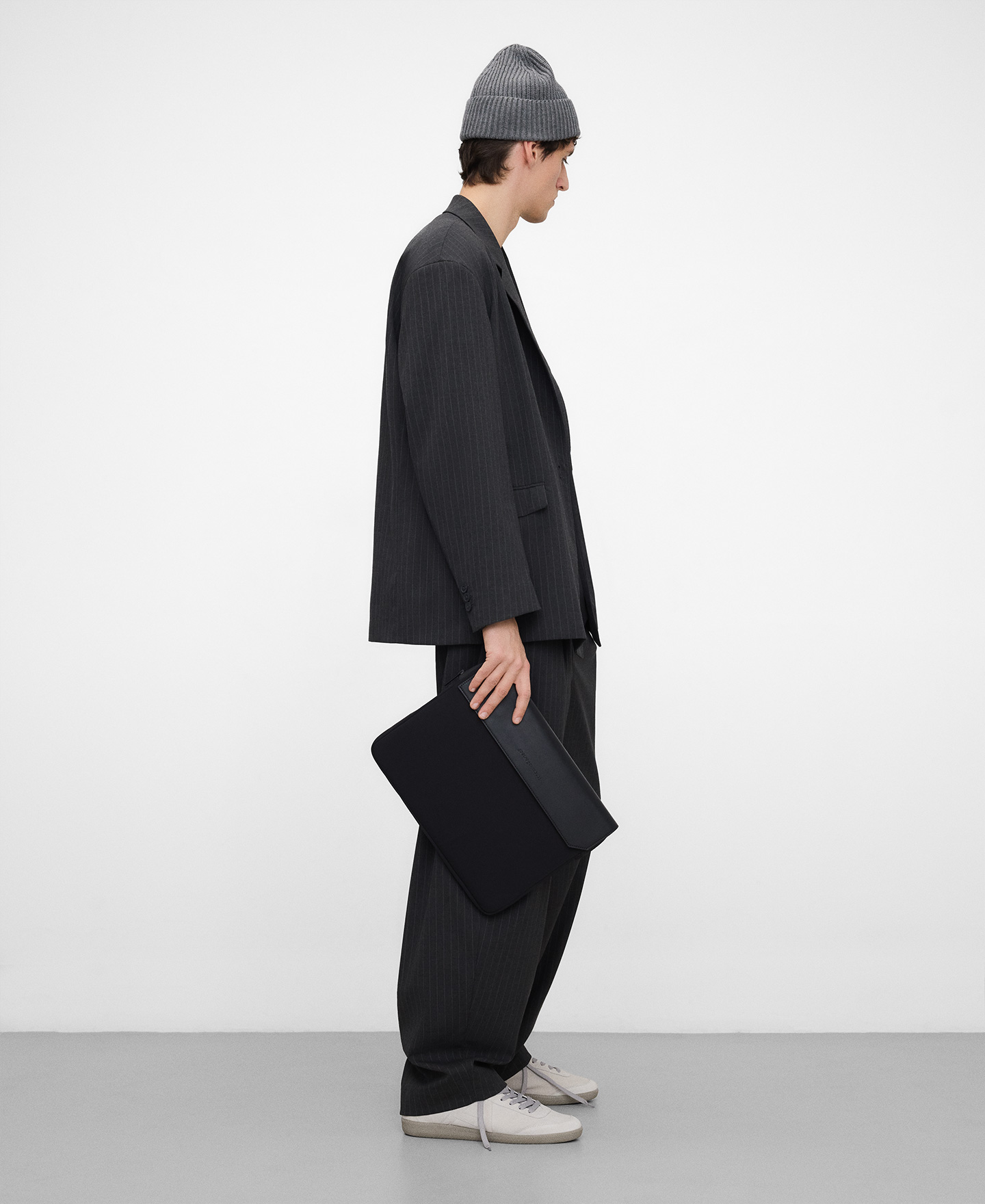 Funda port&aacute;til nailon solapa image number 3