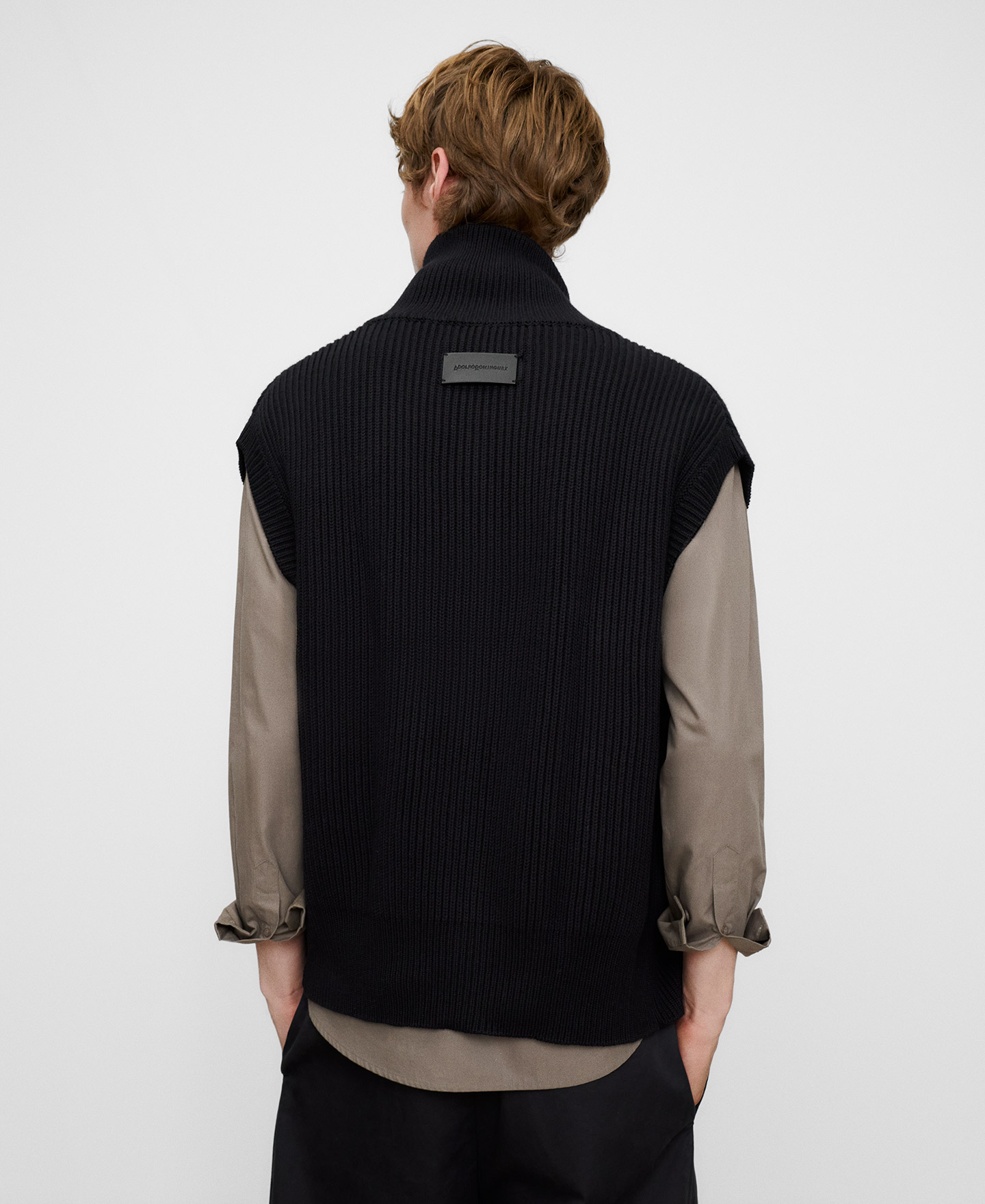 Ribbed zip-up vest image number 2