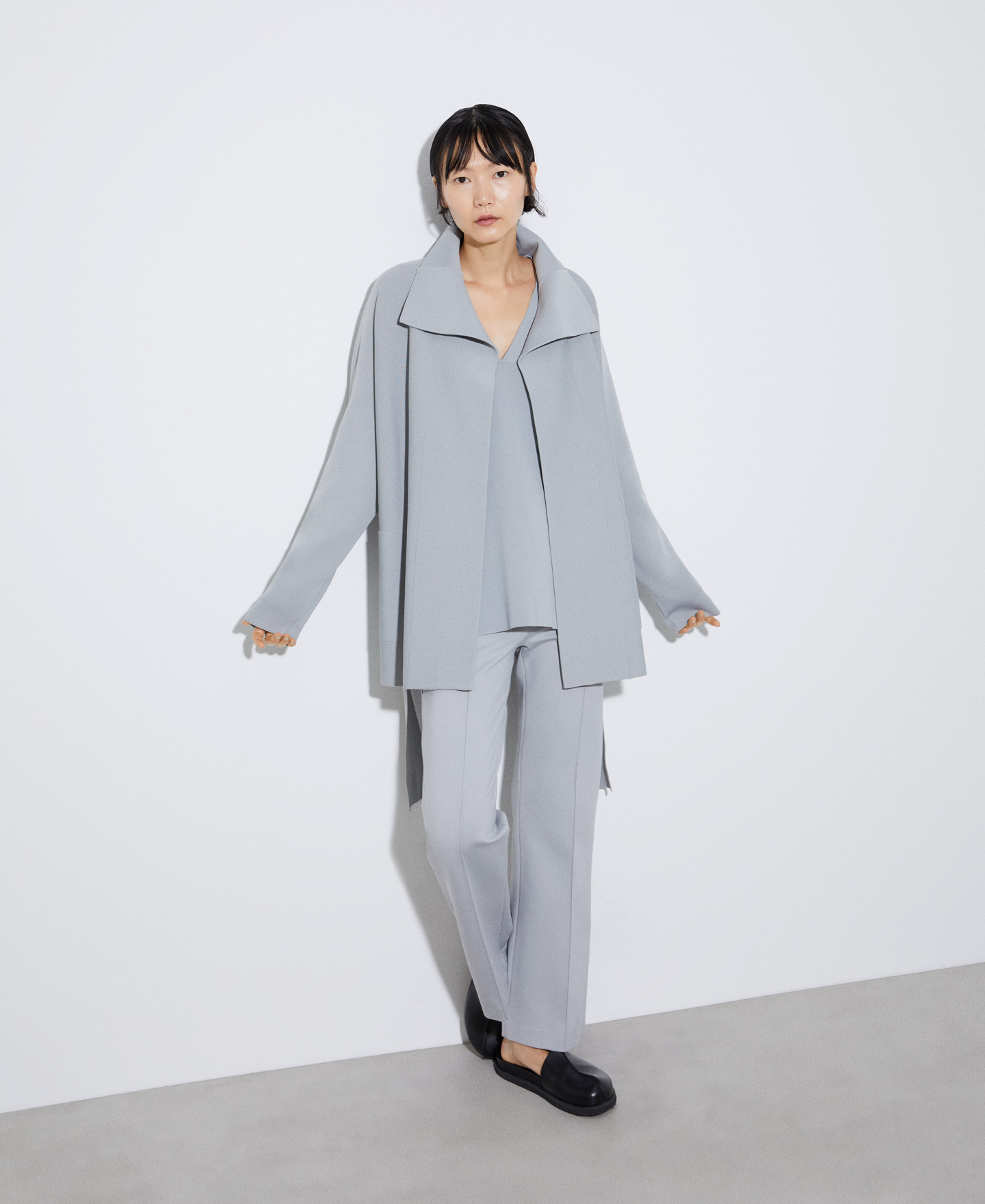 Viscose and recycled nylon jacket image number 1