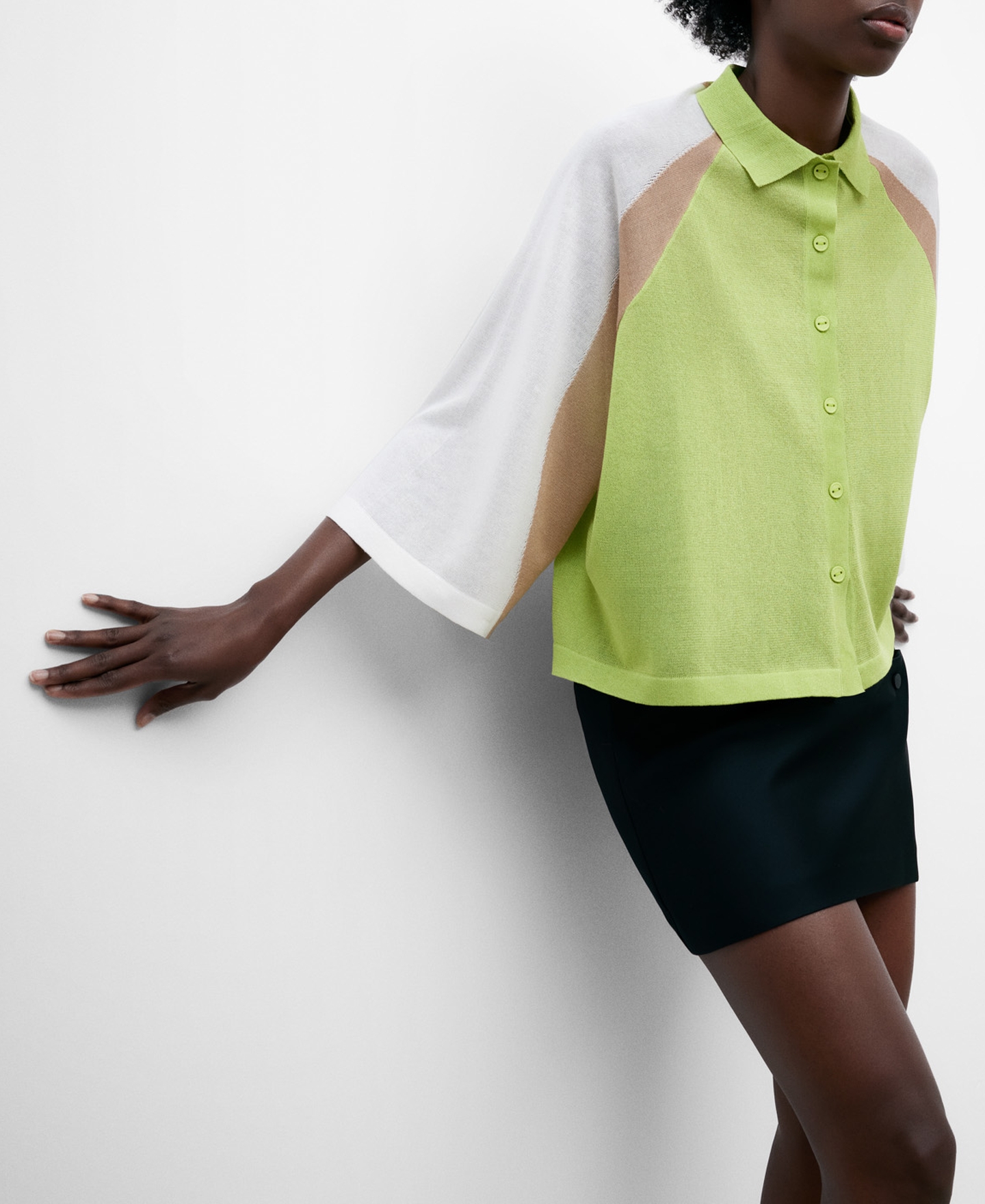 Semitransparent knitted jacket image number 0