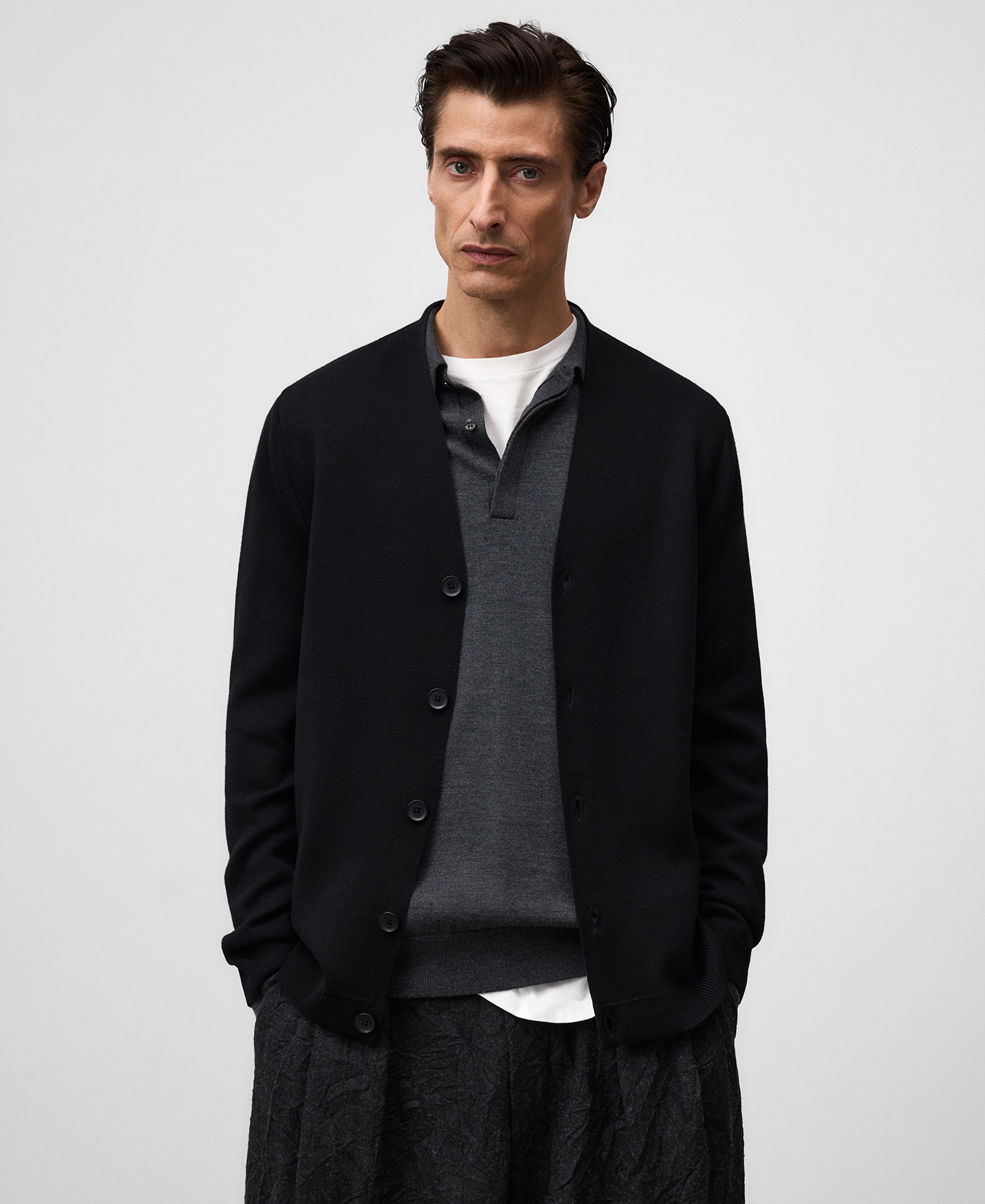 Knit cardigan man image number 0