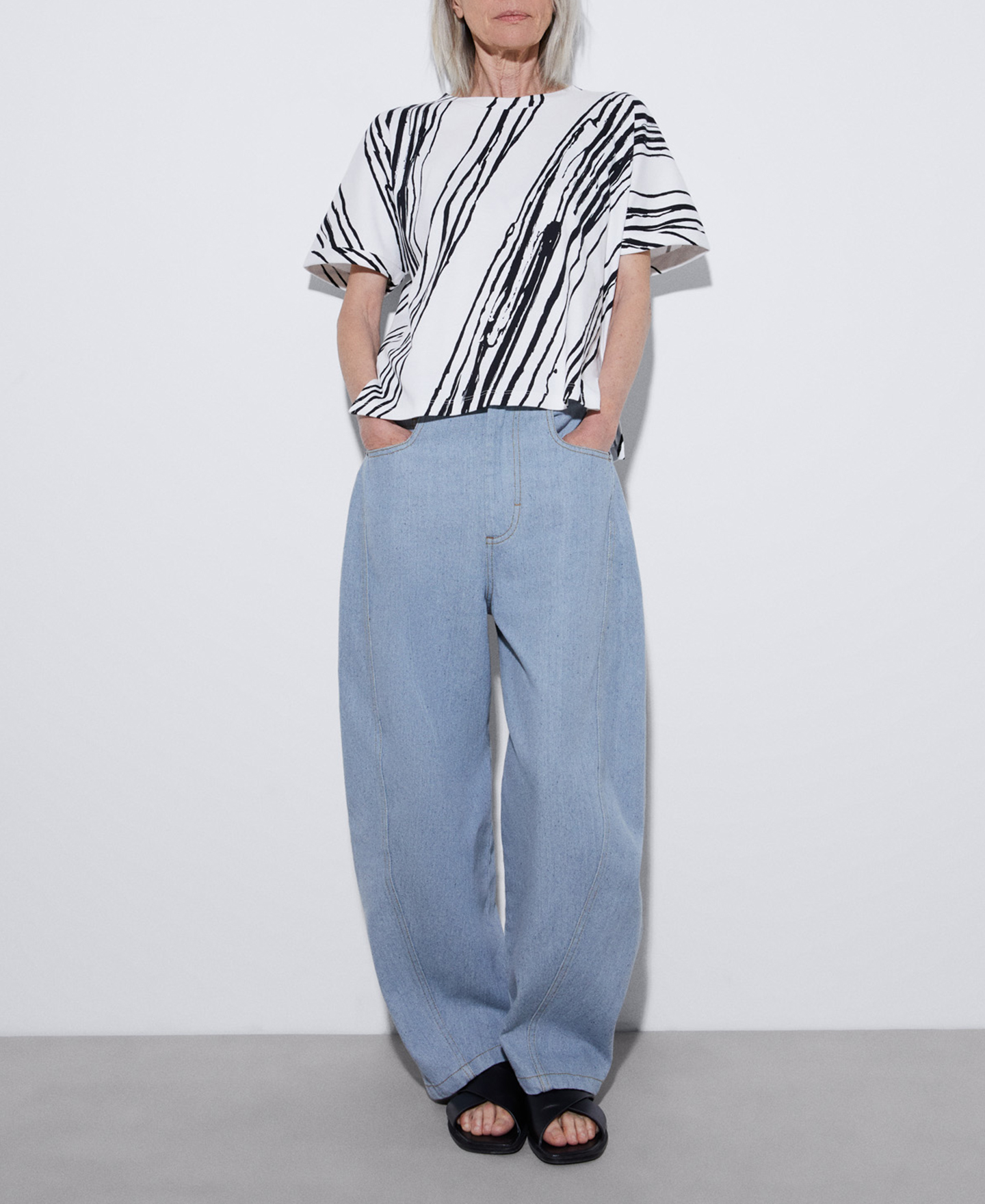 Cotton printed T-shirt image number 1