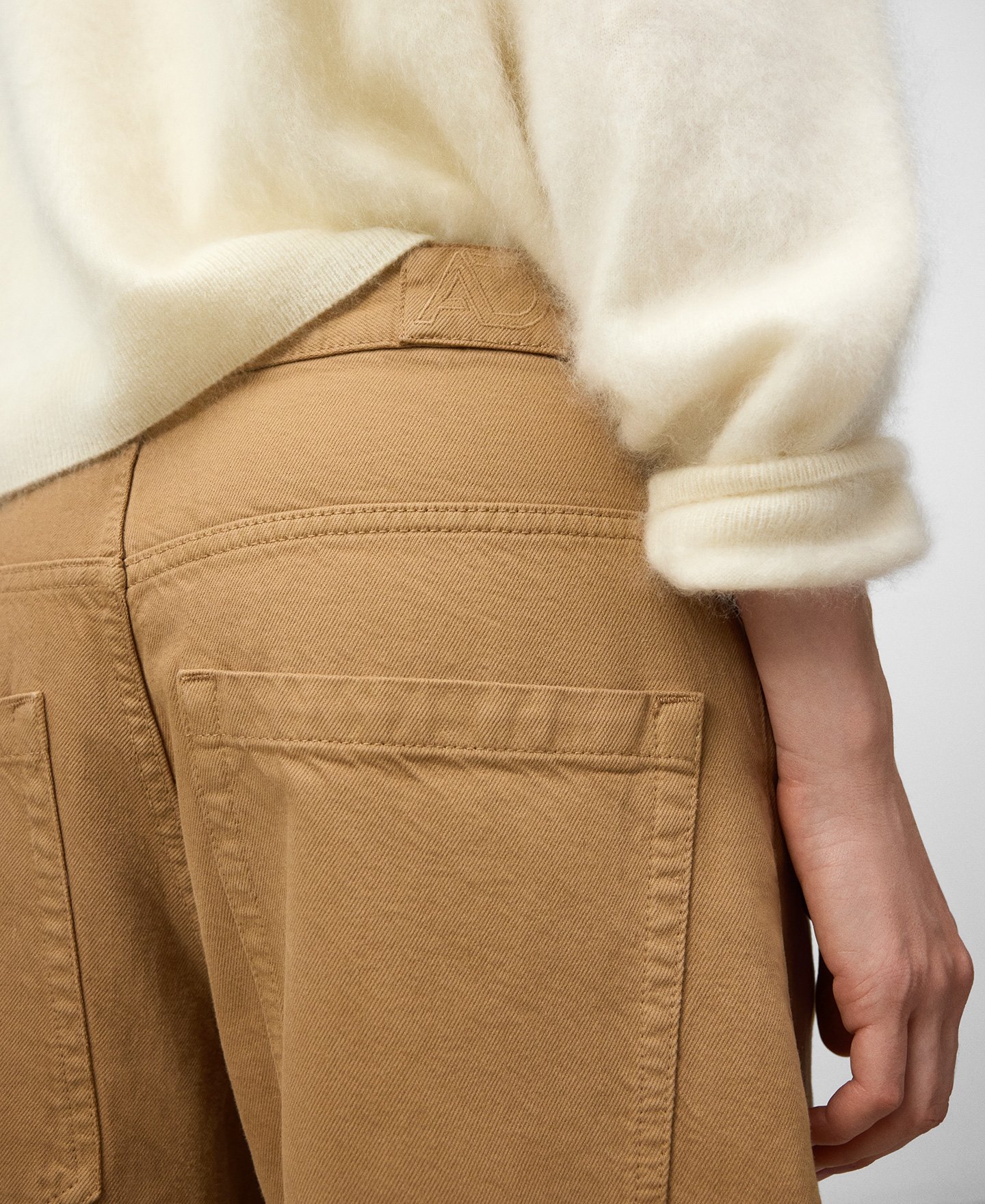 Camel denim barrel fit trousers woman image number 3