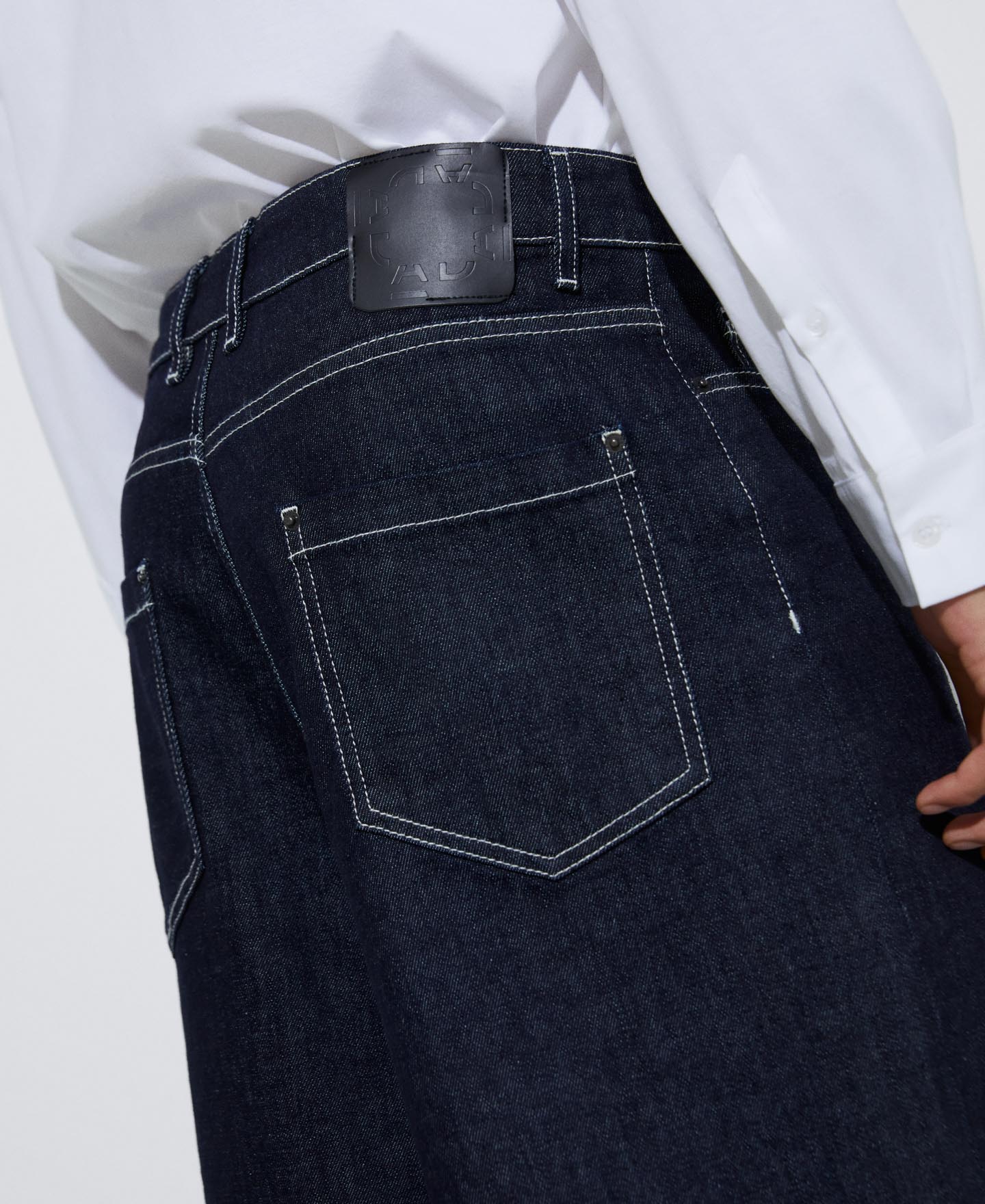Recycled cotton shorts image number 3