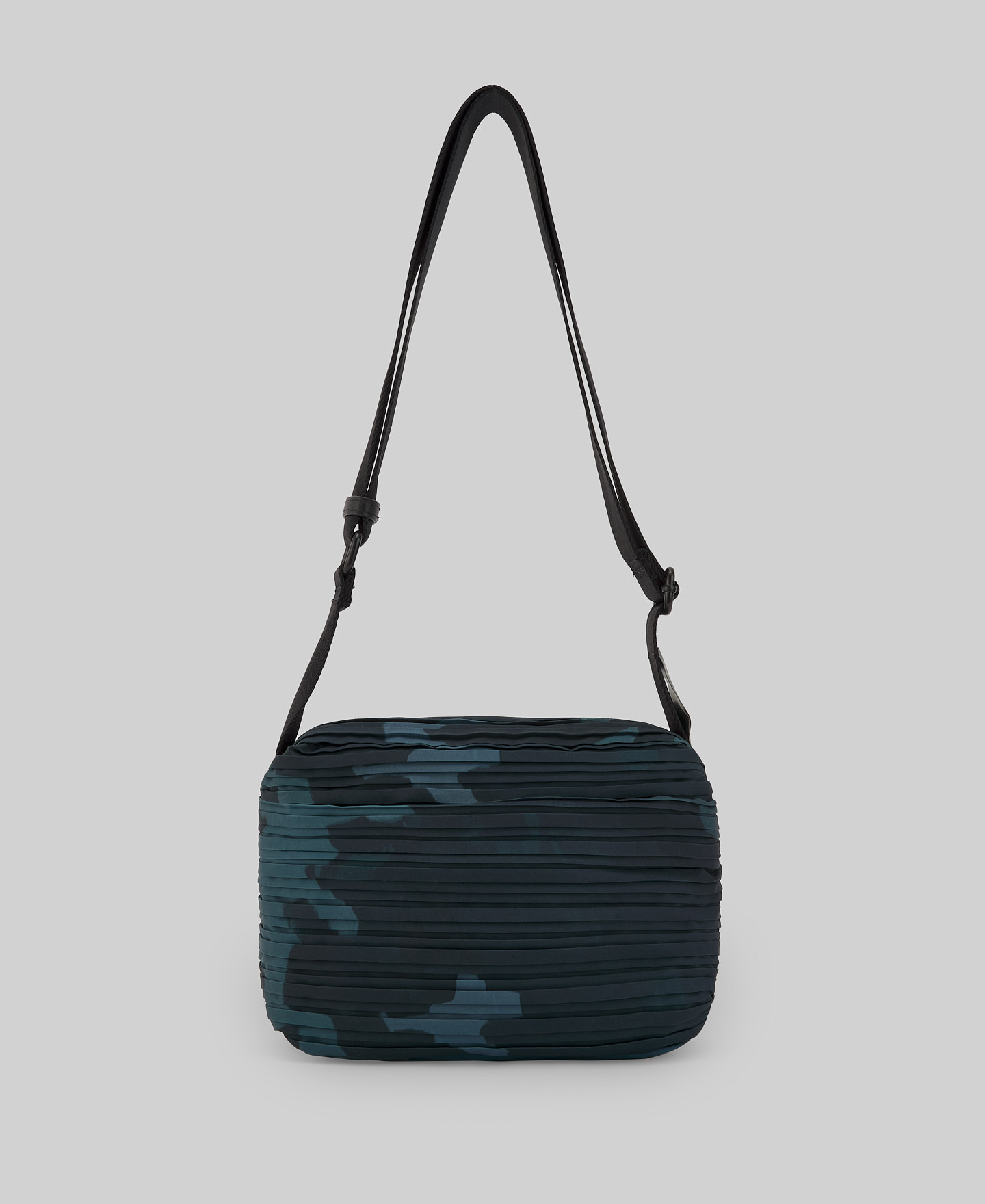 Medium crinkle crossbody woman image number 0