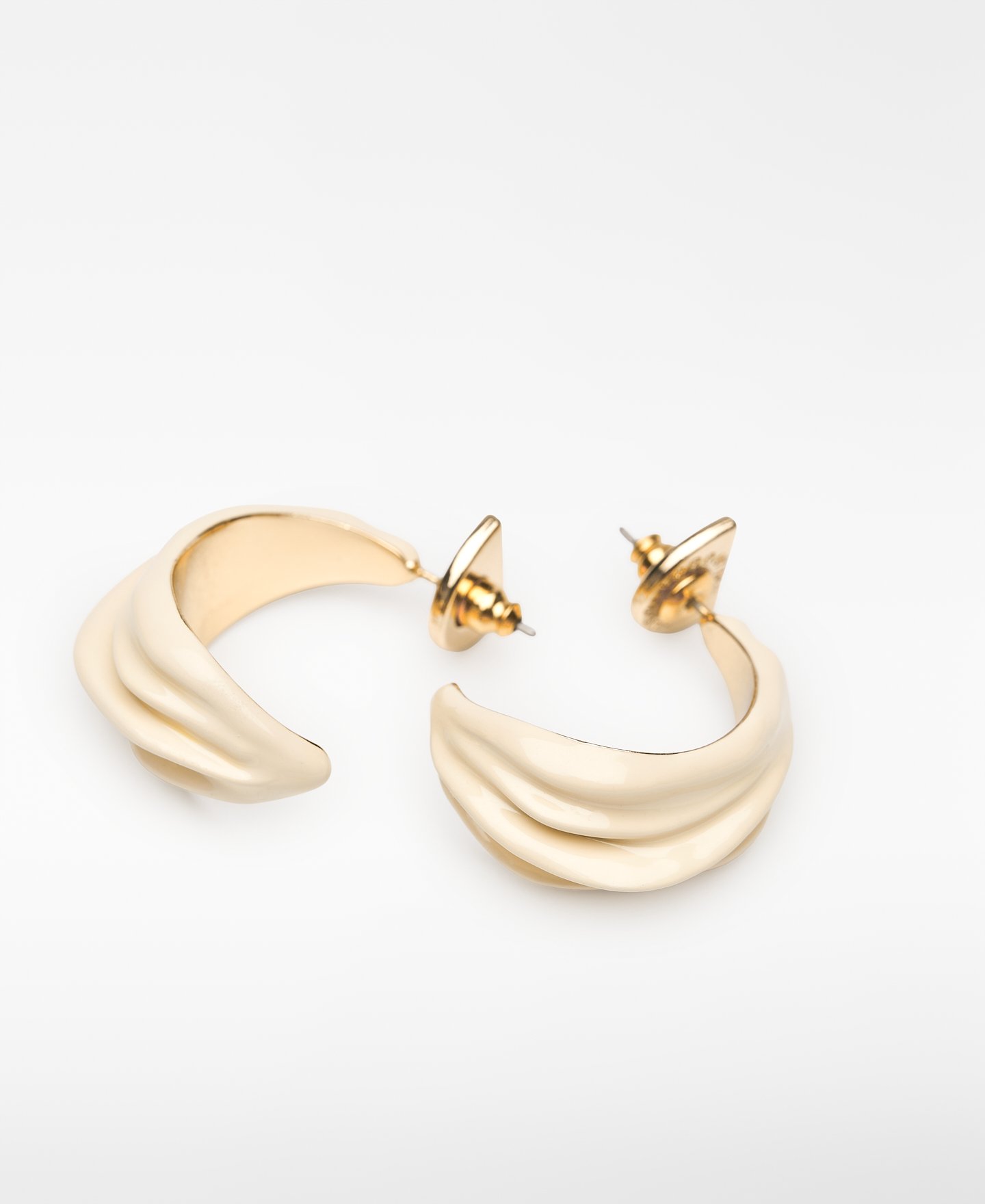 Lacquered embossed metal hoops image number 2