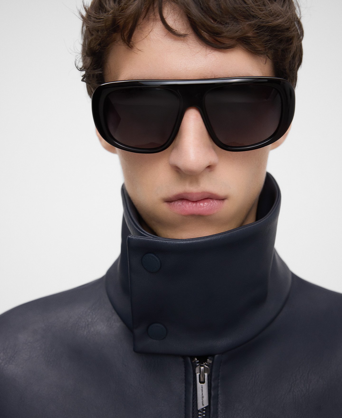 Leather-Non-Leather short jacket image number 4