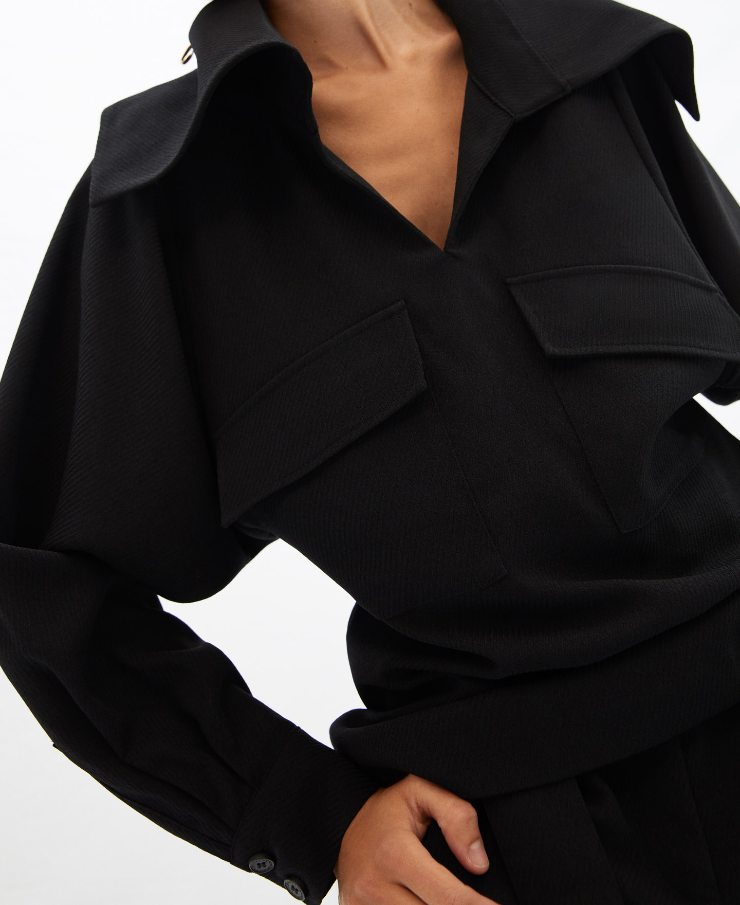 Camisa cuello shawl manga murciélago image number 3
