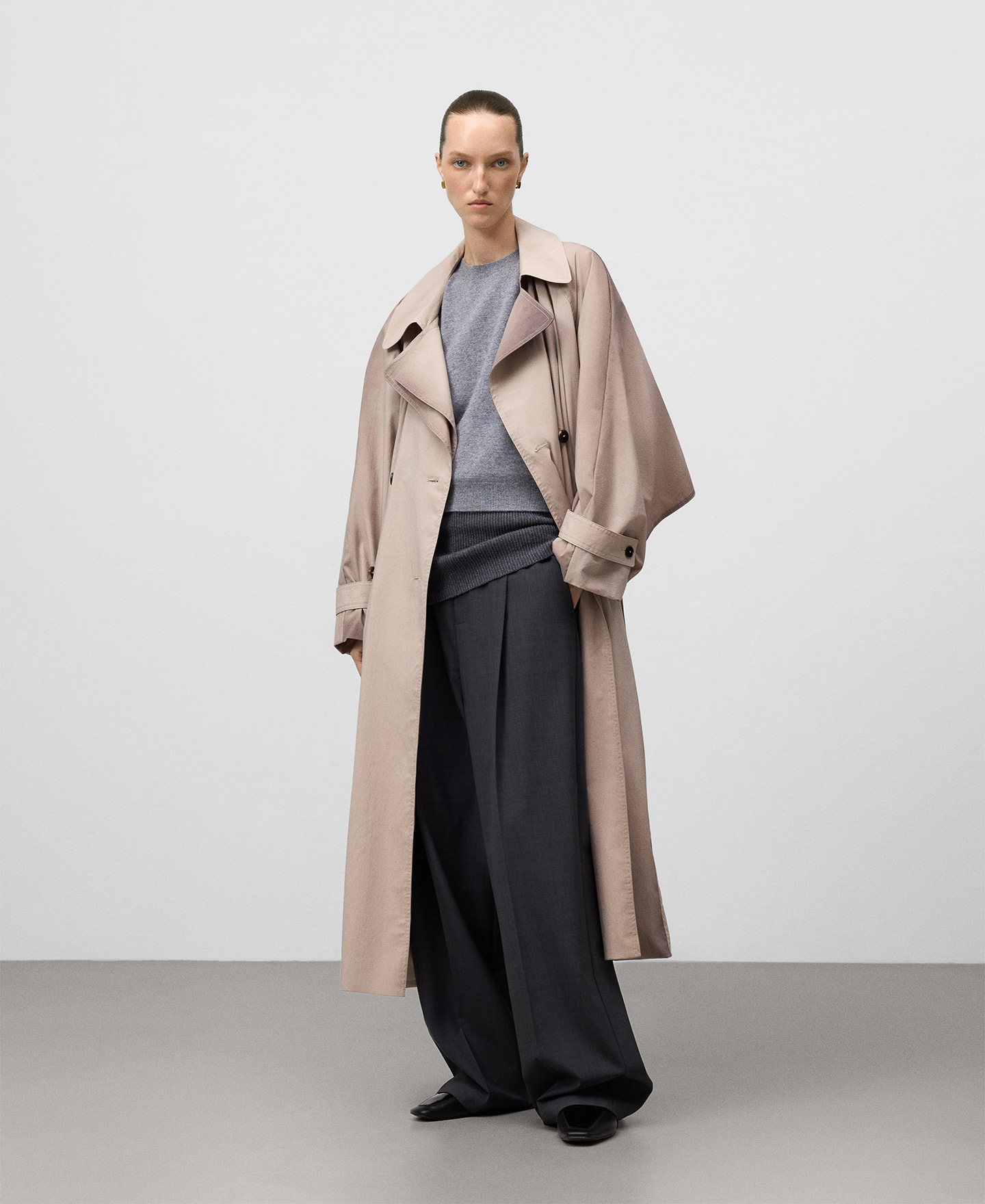 Aged-effect trench coat woman image number 1