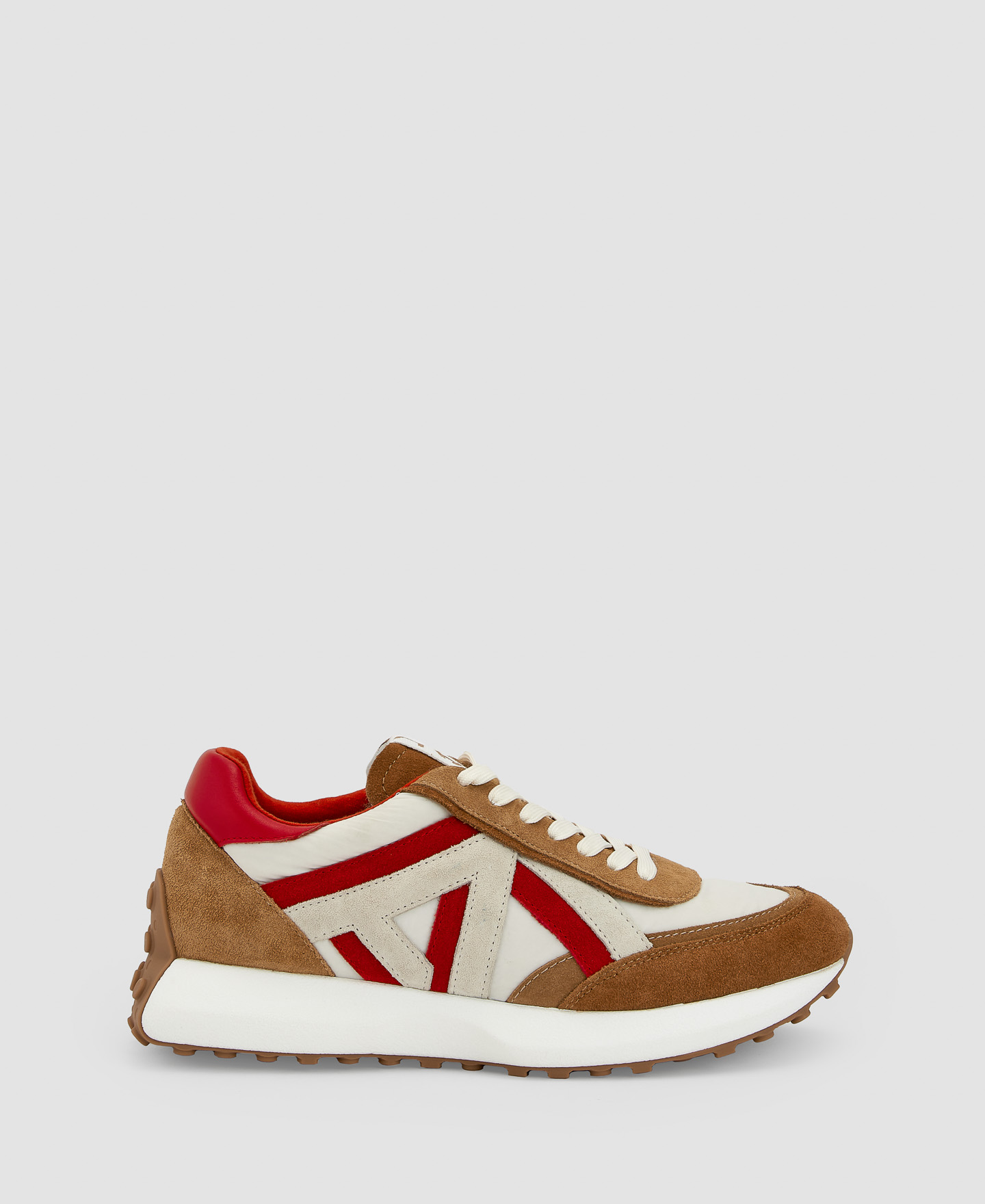 Zapatilla deportiva en piel image number 0