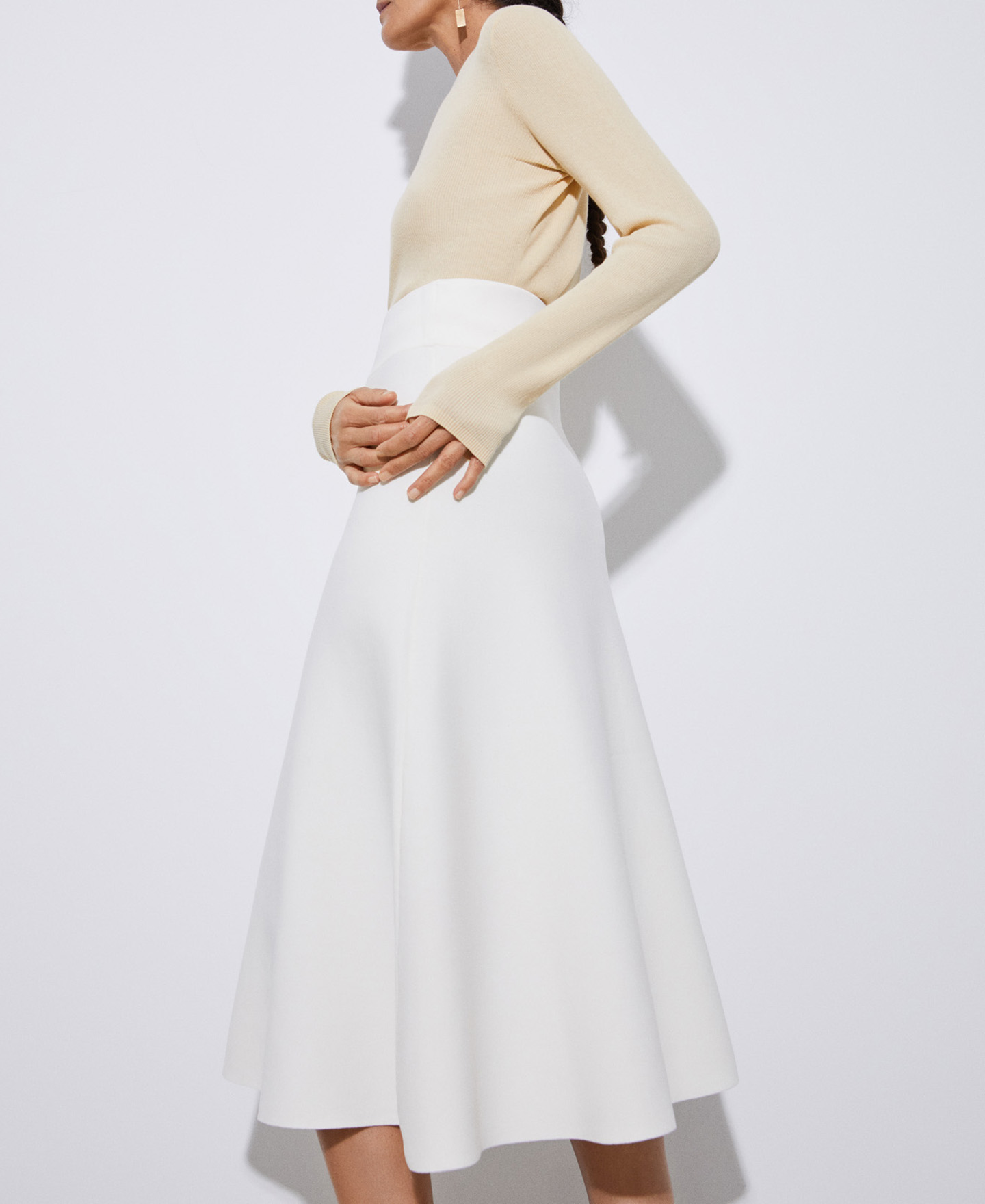 Double-fronted slim-fit garment image number 3