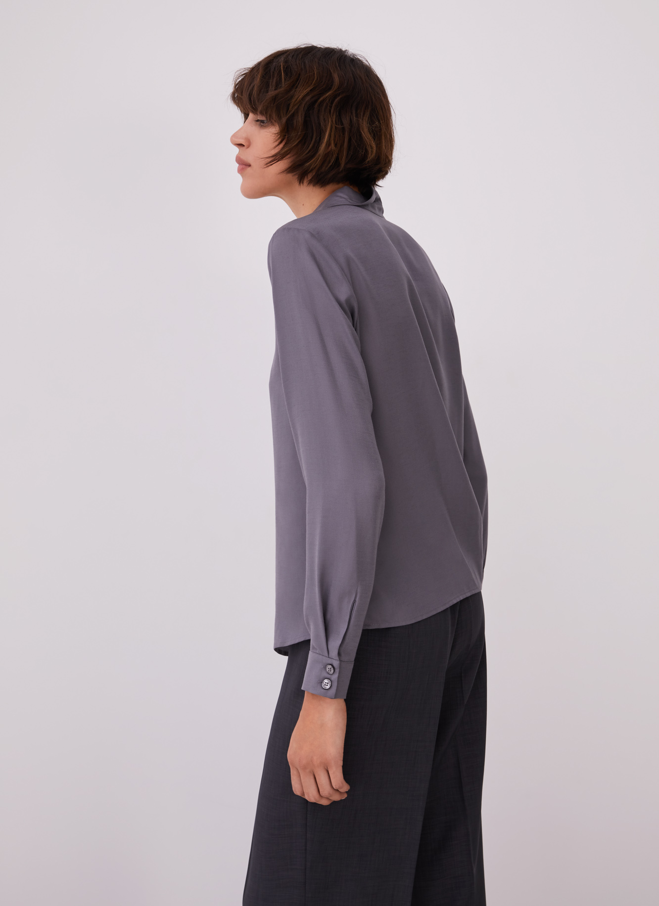 Lyocell and linen shirt with flap image number 2