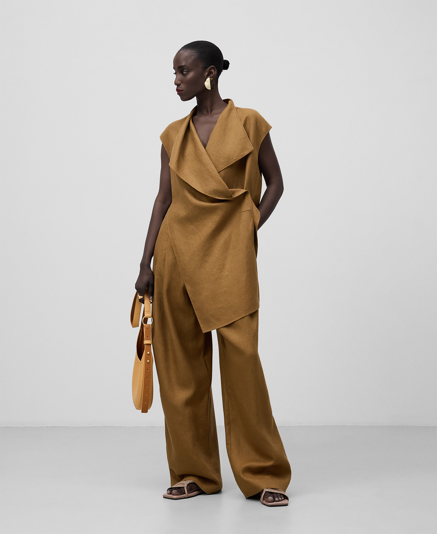 Hemp asymmetrical top woman image number 1