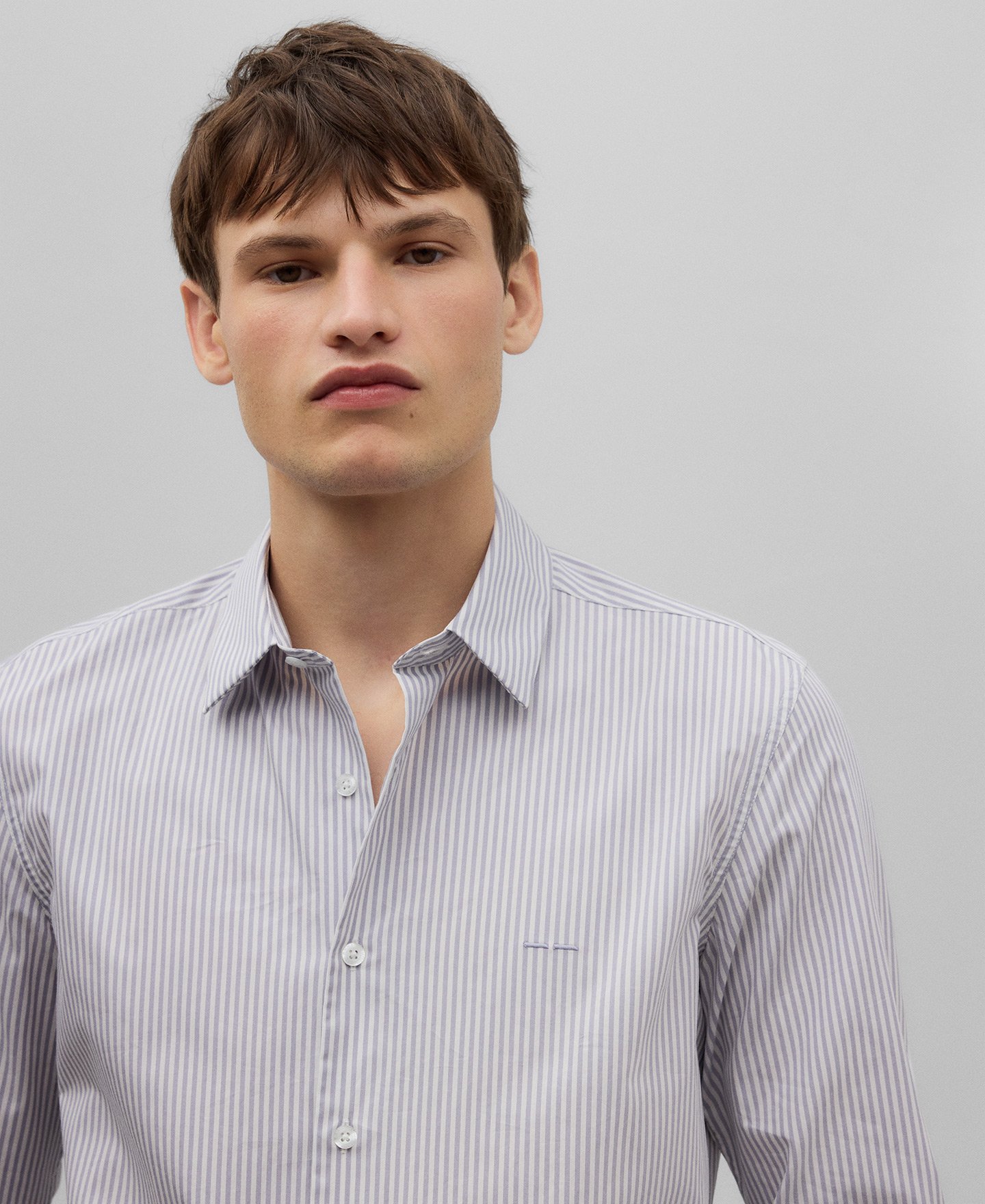 Camisa rayas verticales algod&oacute;n hombre image number 3